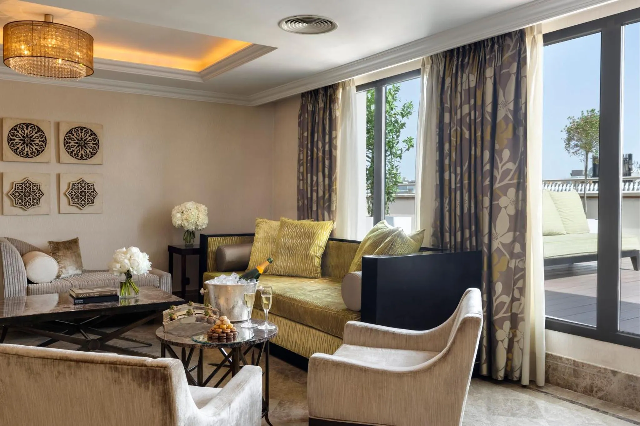 Photo of the whole room in InterContinental Madrid by IHG