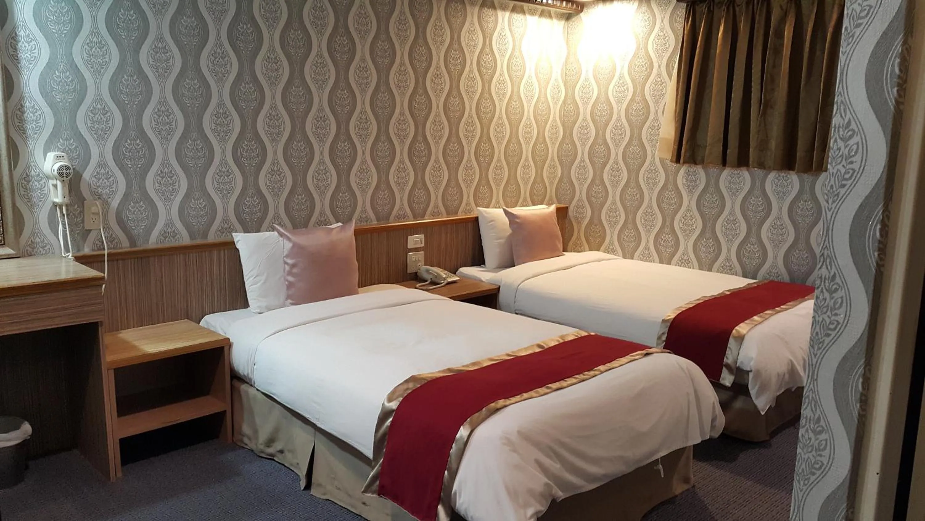 Bed in Mei Hua Hotel