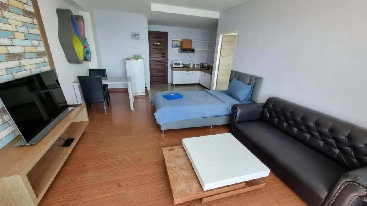 Bed in Banchaitalay Room