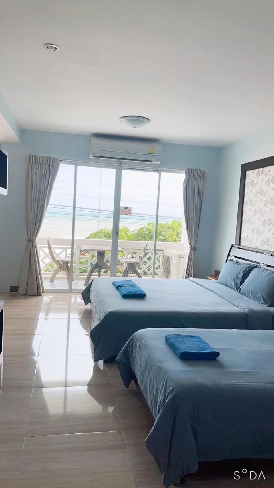 Bed in Banchaitalay Room