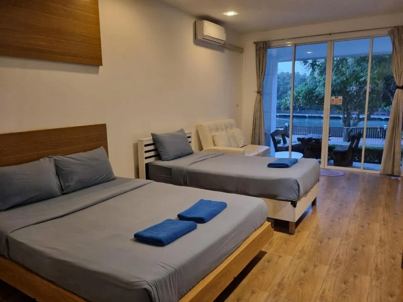 Bed in Banchaitalay Room