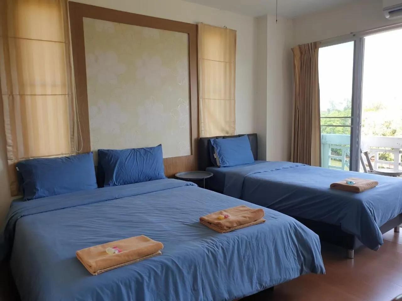 Bed in Banchaitalay Room