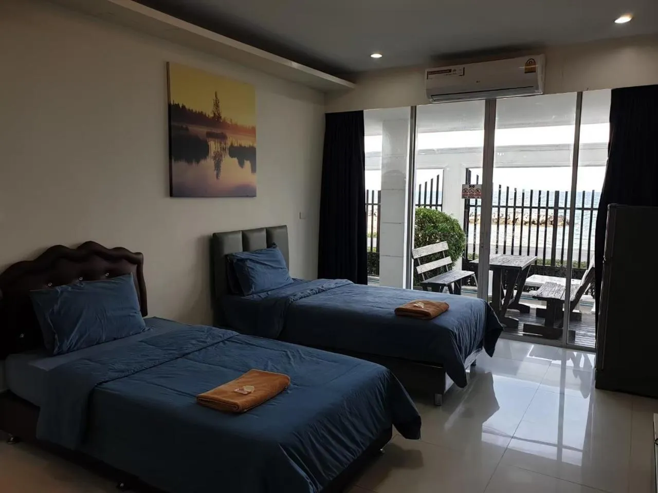 Bed in Banchaitalay Room