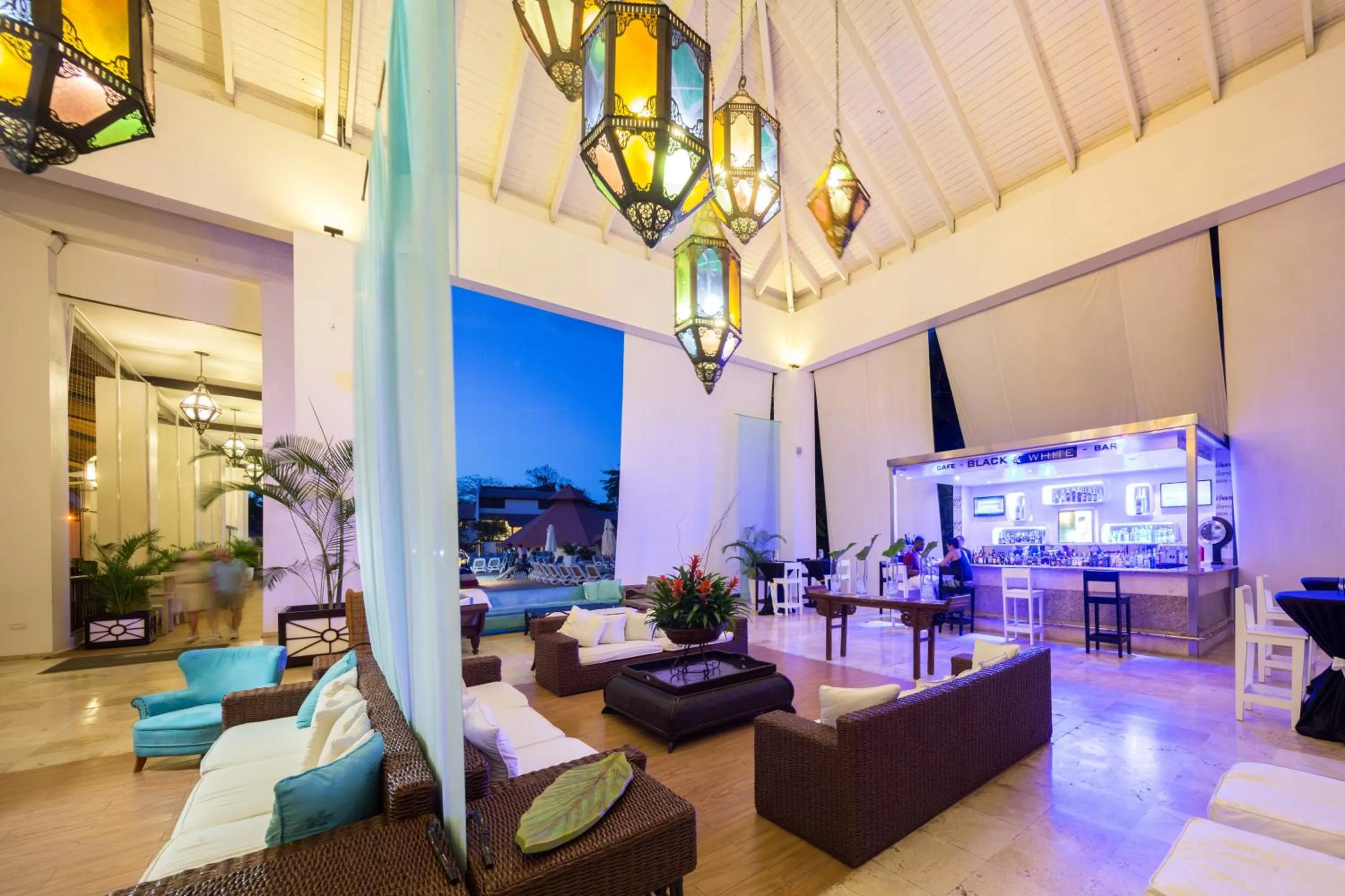 Lounge or bar in BlueBay Villas Doradas Adults Only-All Inclusive
