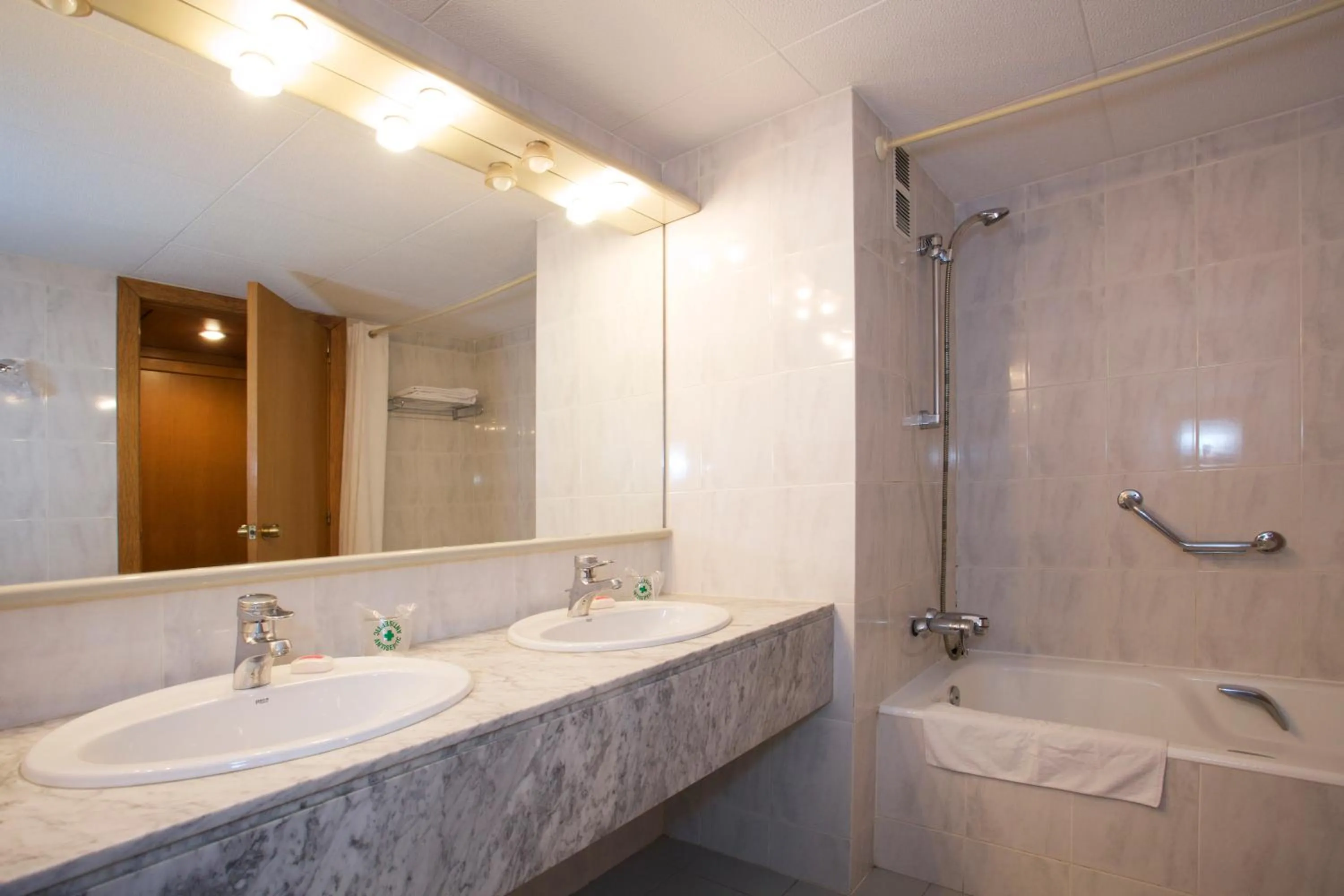 Bathroom in Hotel Domo