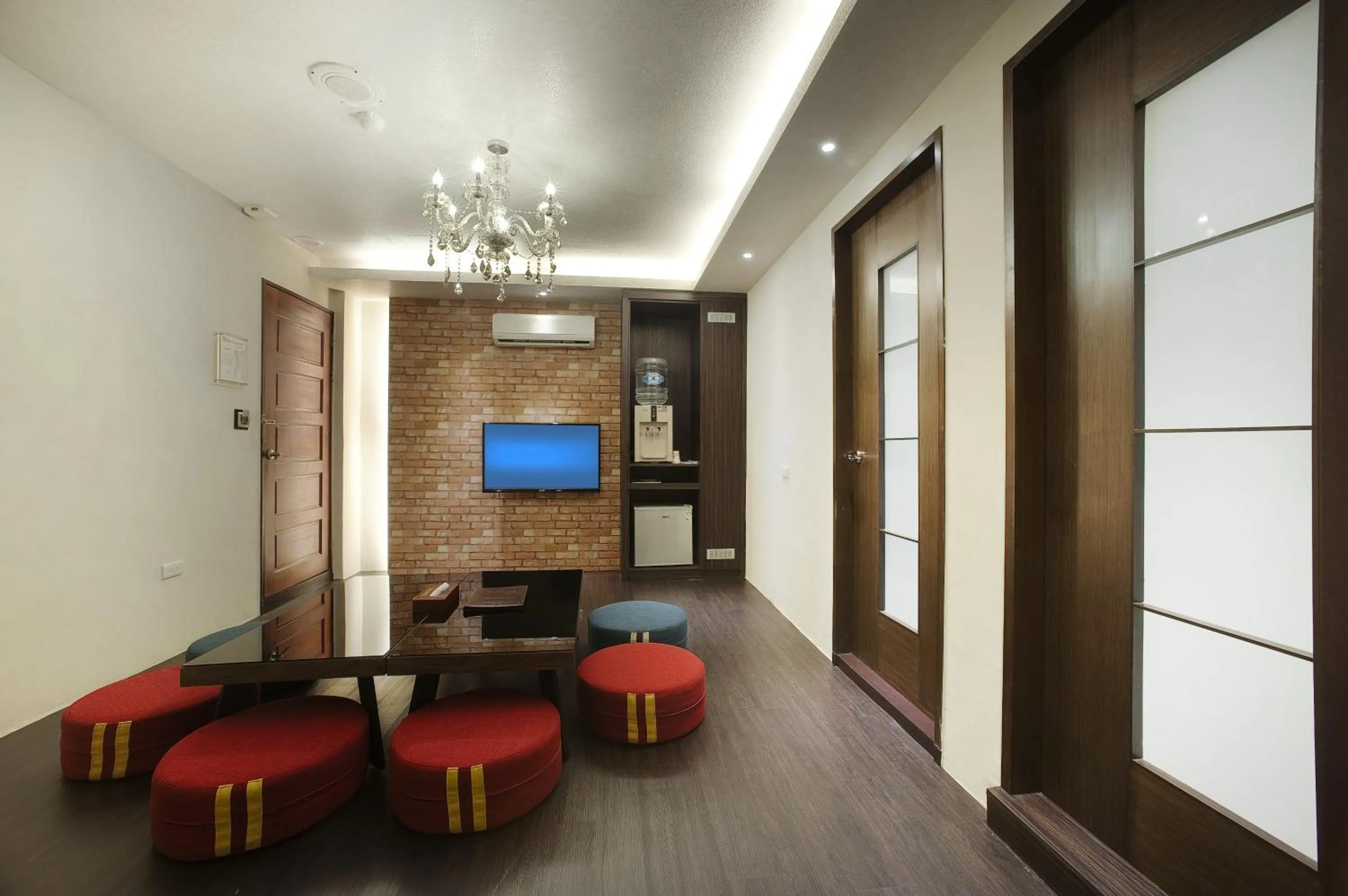 Living room in Fukun No. 3 Motel