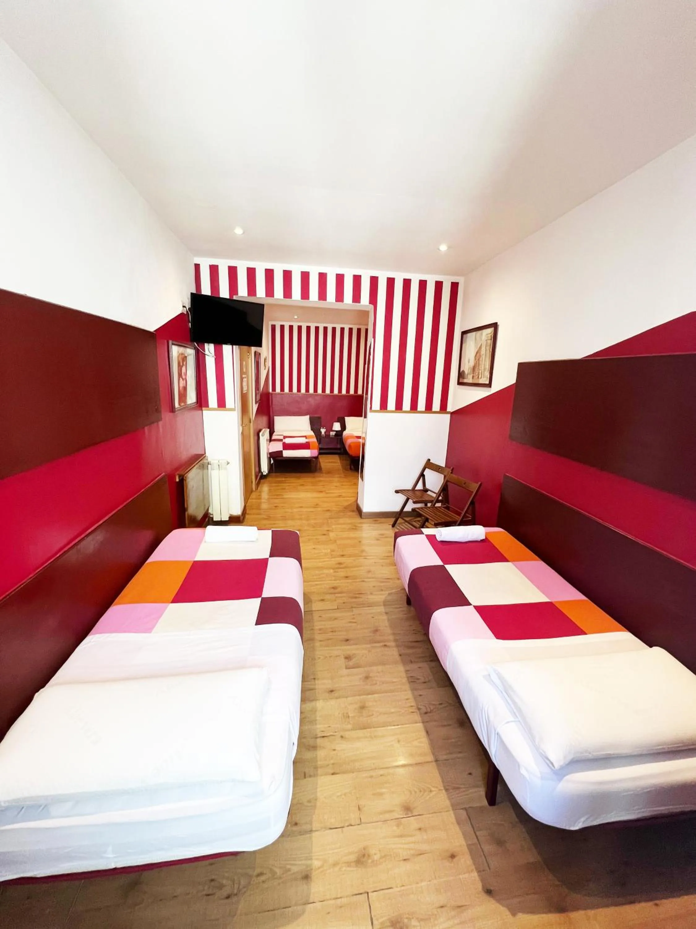 Photo of the whole room, Bed in Hostal La Casa de La Plaza