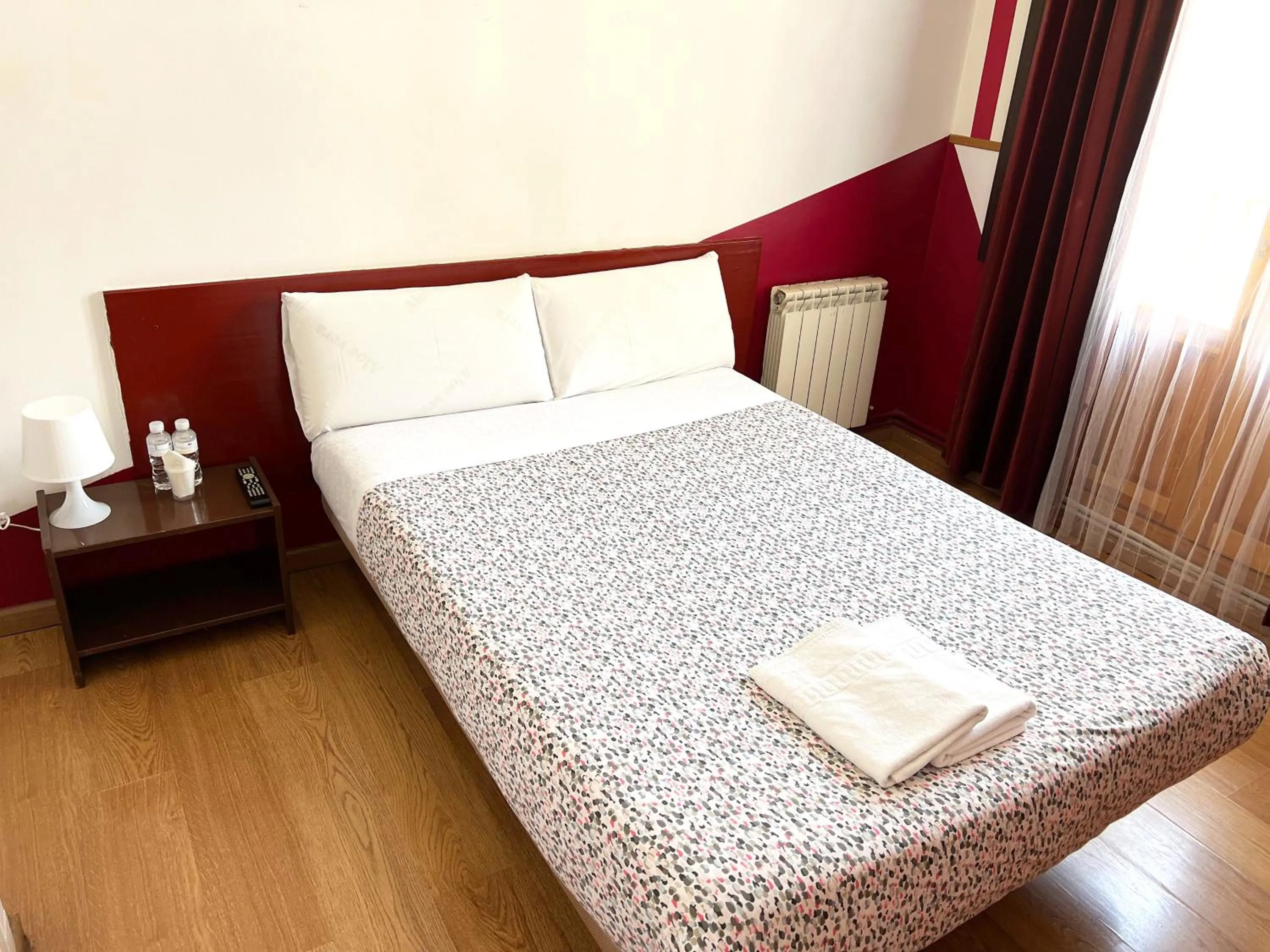 Bed in Hostal La Casa de La Plaza