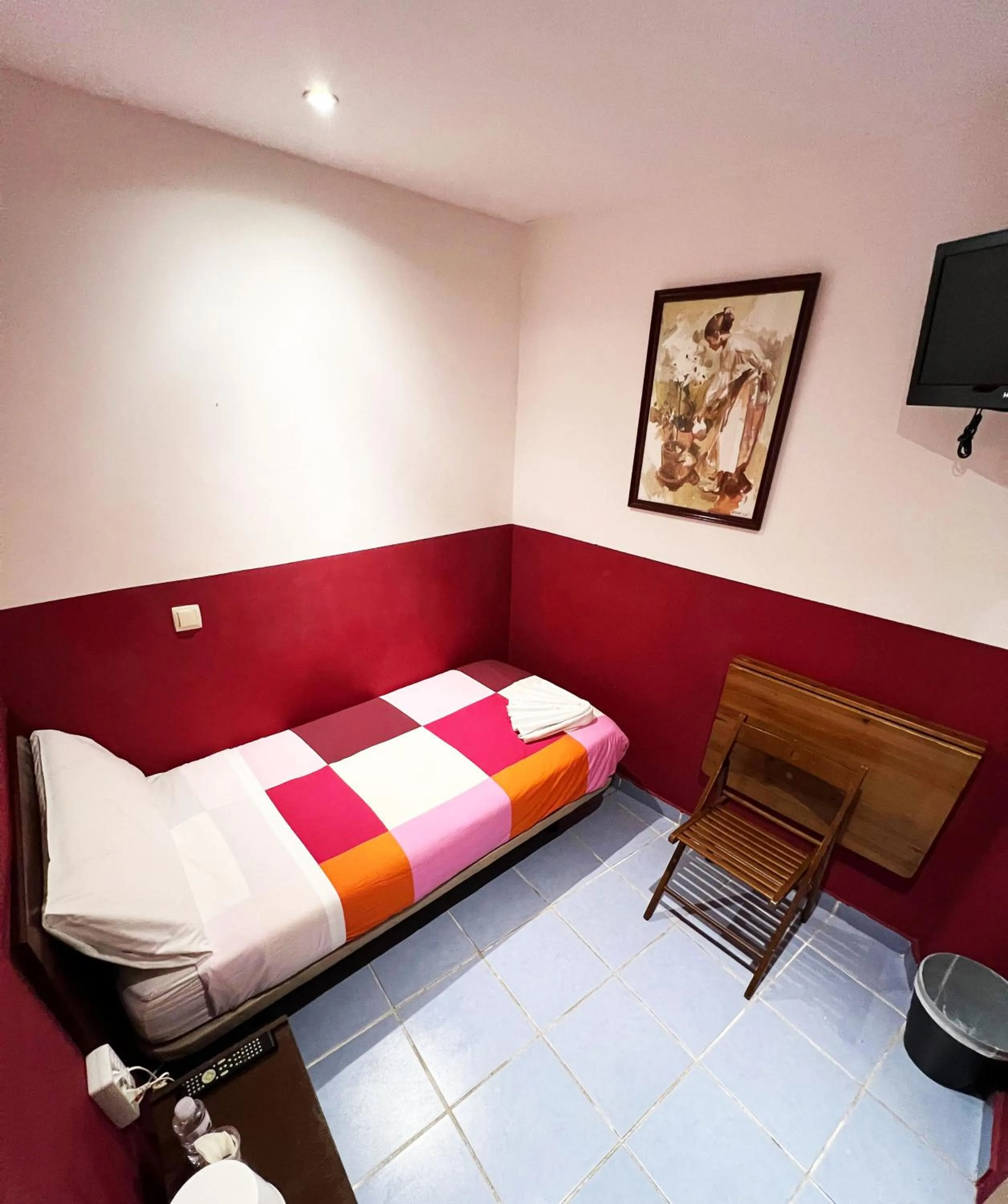 Photo of the whole room, Bed in Hostal La Casa de La Plaza