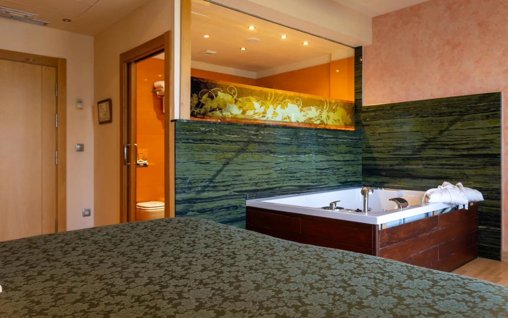 Bedroom, Bed in Hotel Felisa SPA