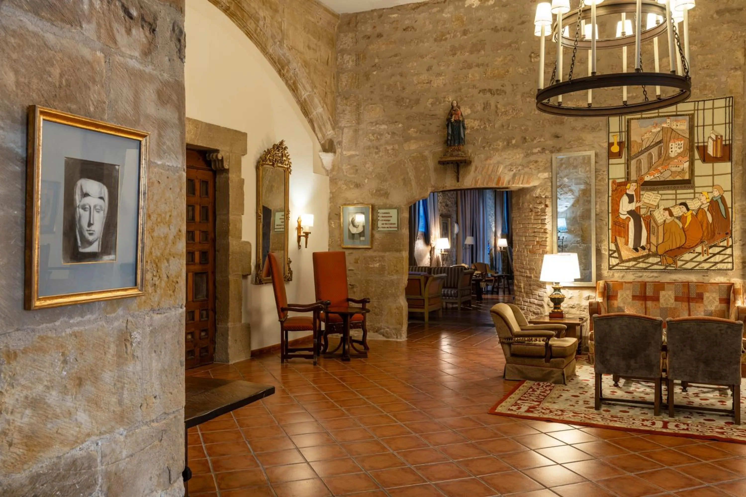 Living room in Parador de Sto. Domingo Bernardo de Fresneda
