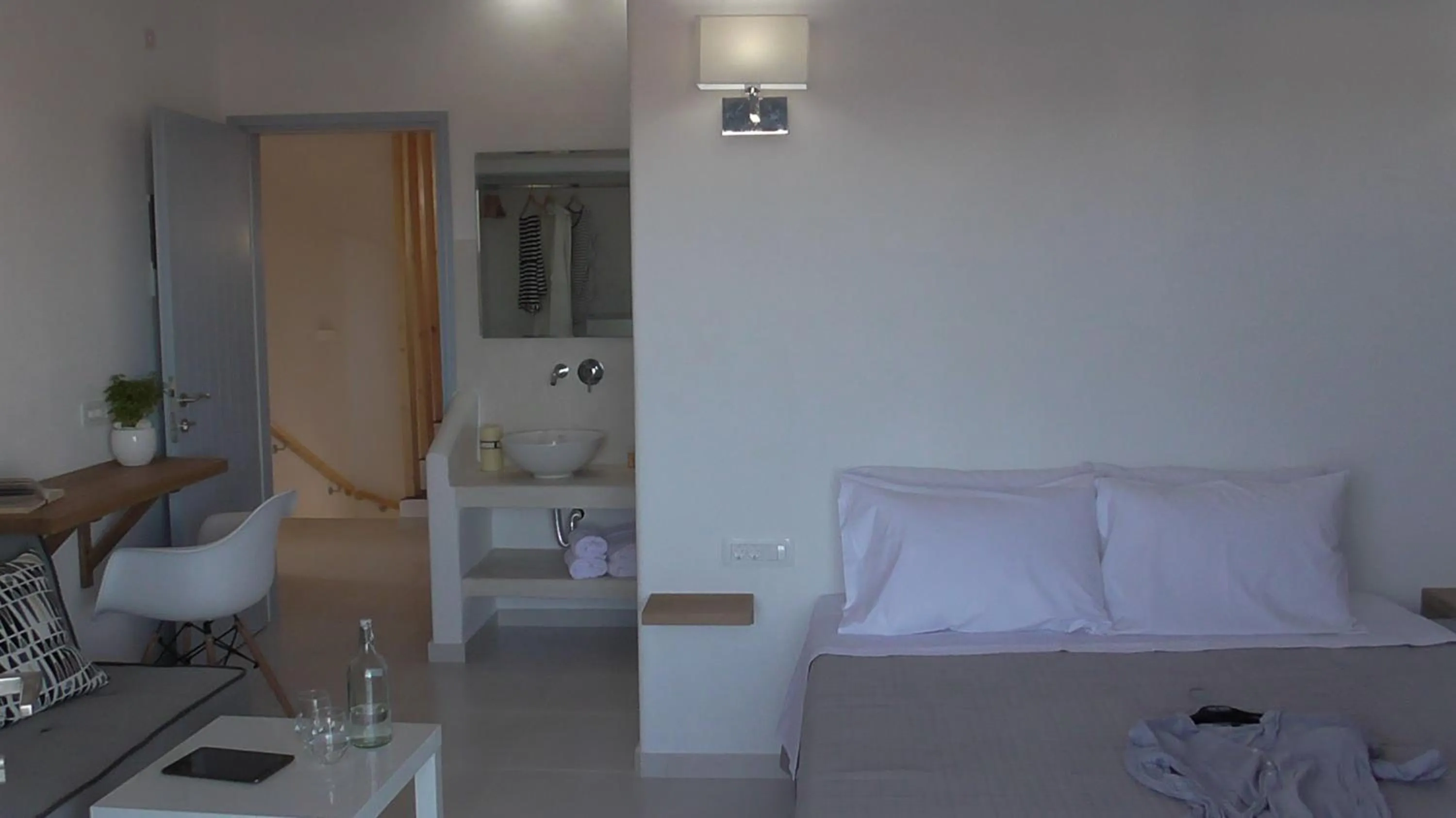 Bedroom in Daylight Hotel