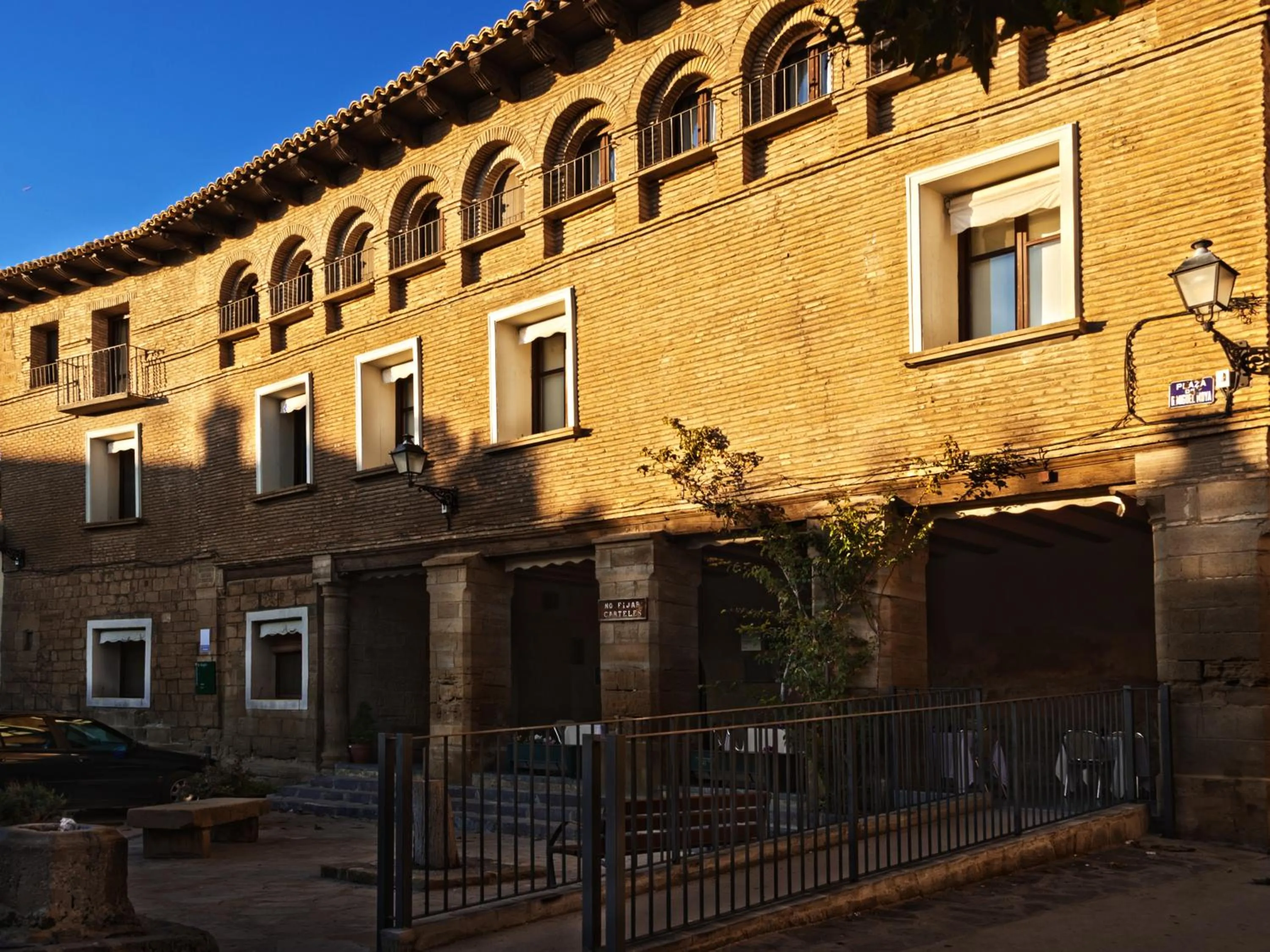 Property building in Hospederia de Loarre