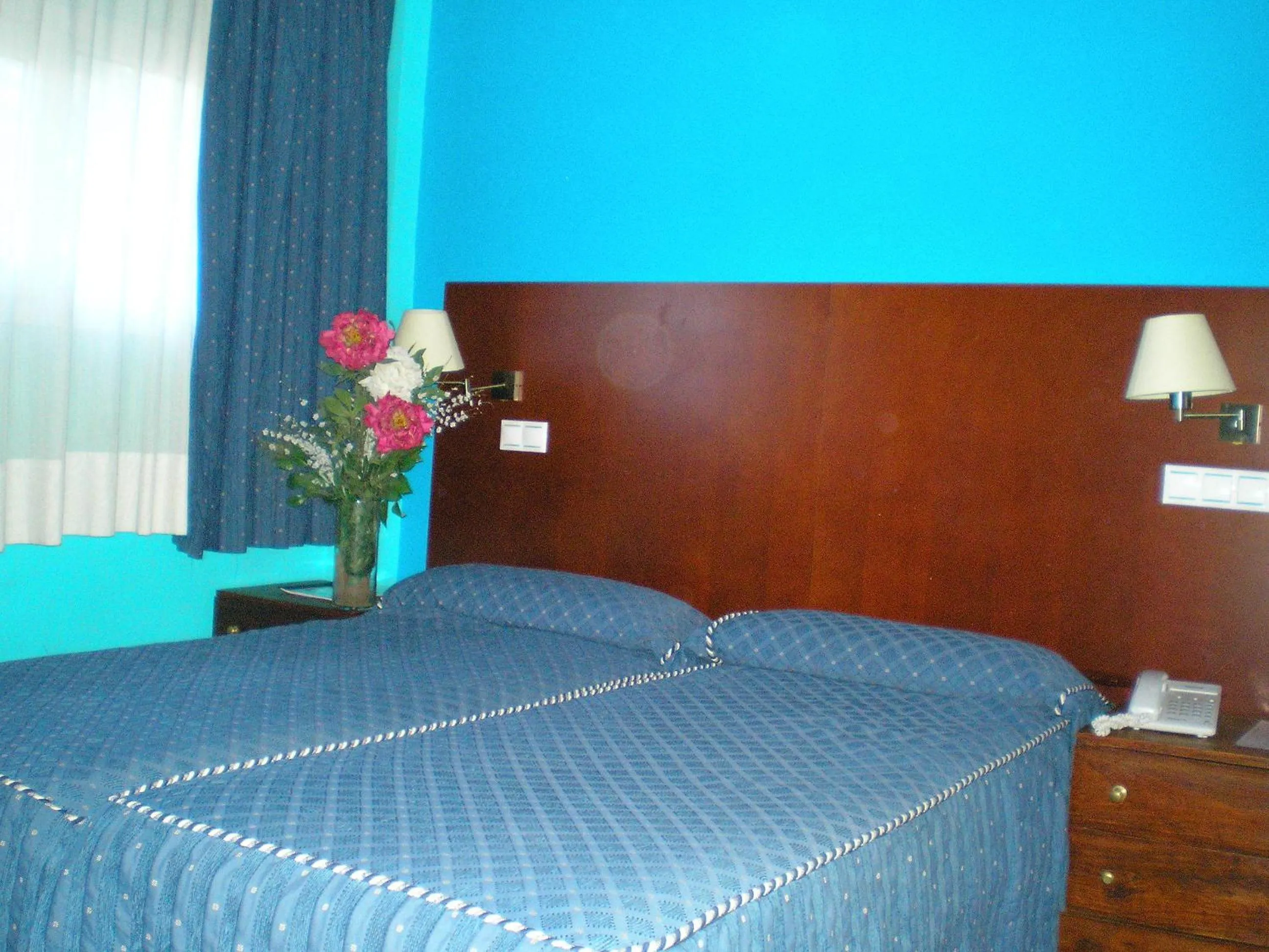 Photo of the whole room in Auto Check In Hotel Las Nieves