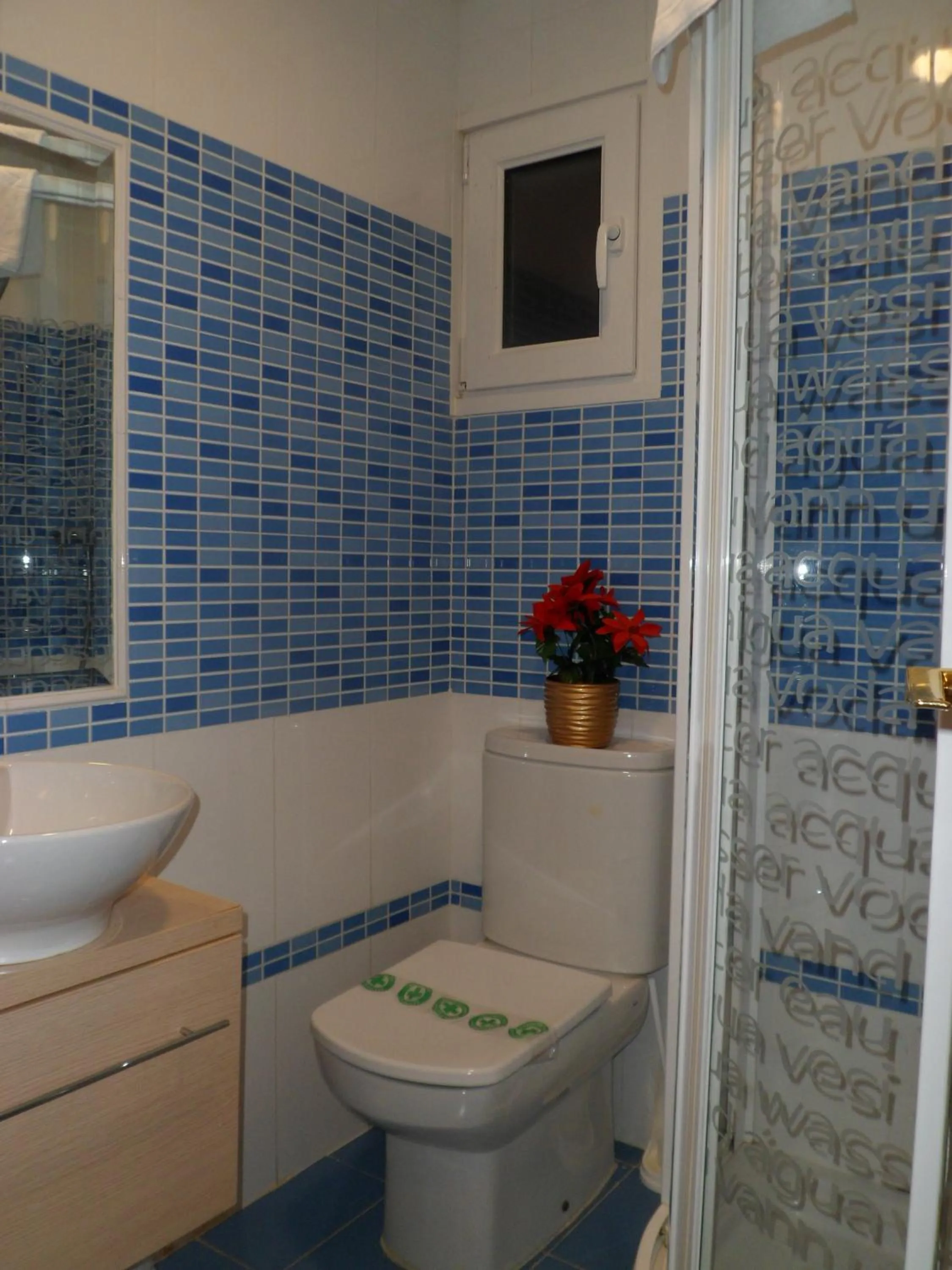 Bathroom in Auto Check In Hotel Las Nieves