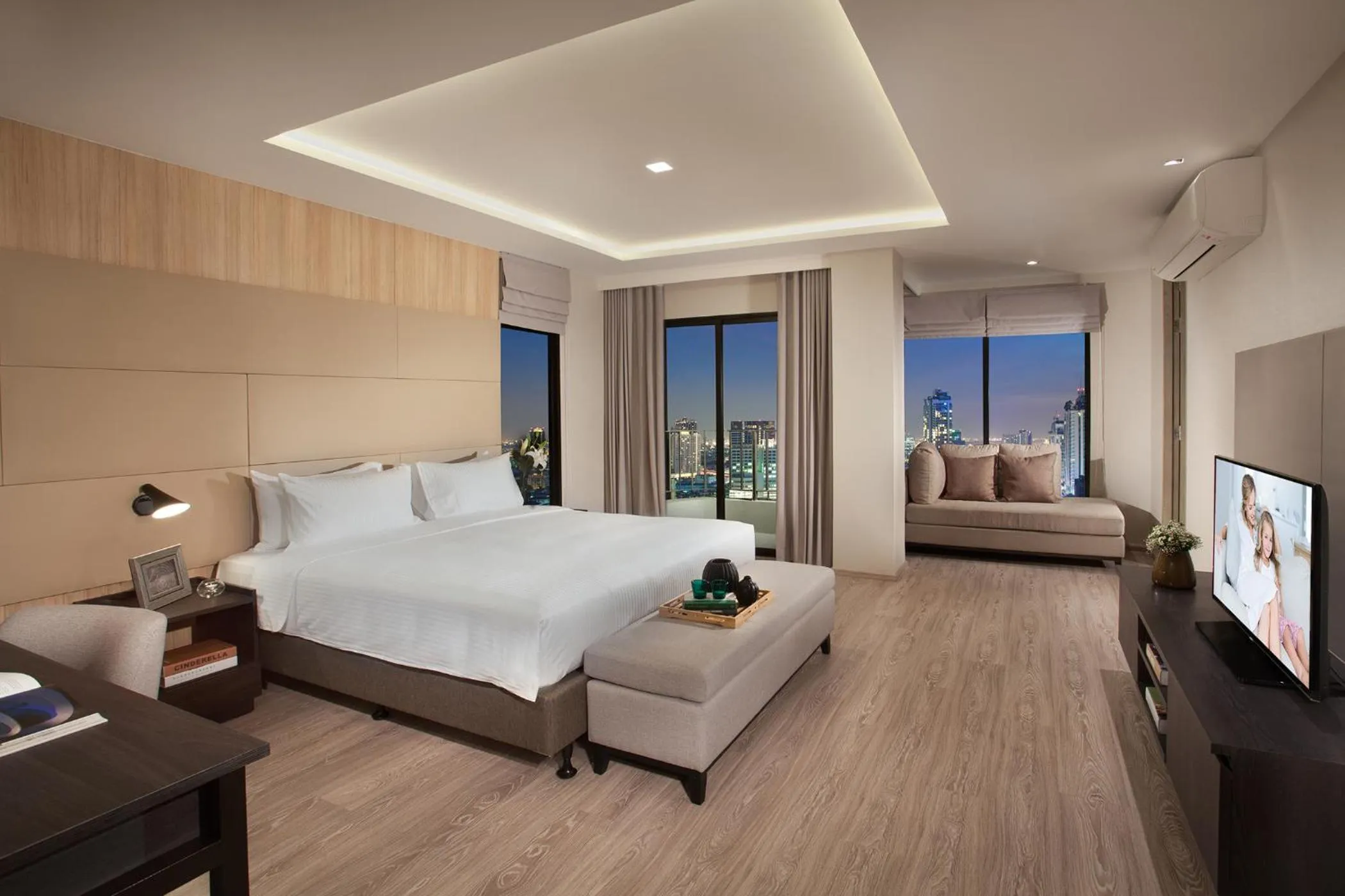 Bedroom, Bed in Somerset Ekamai Bangkok