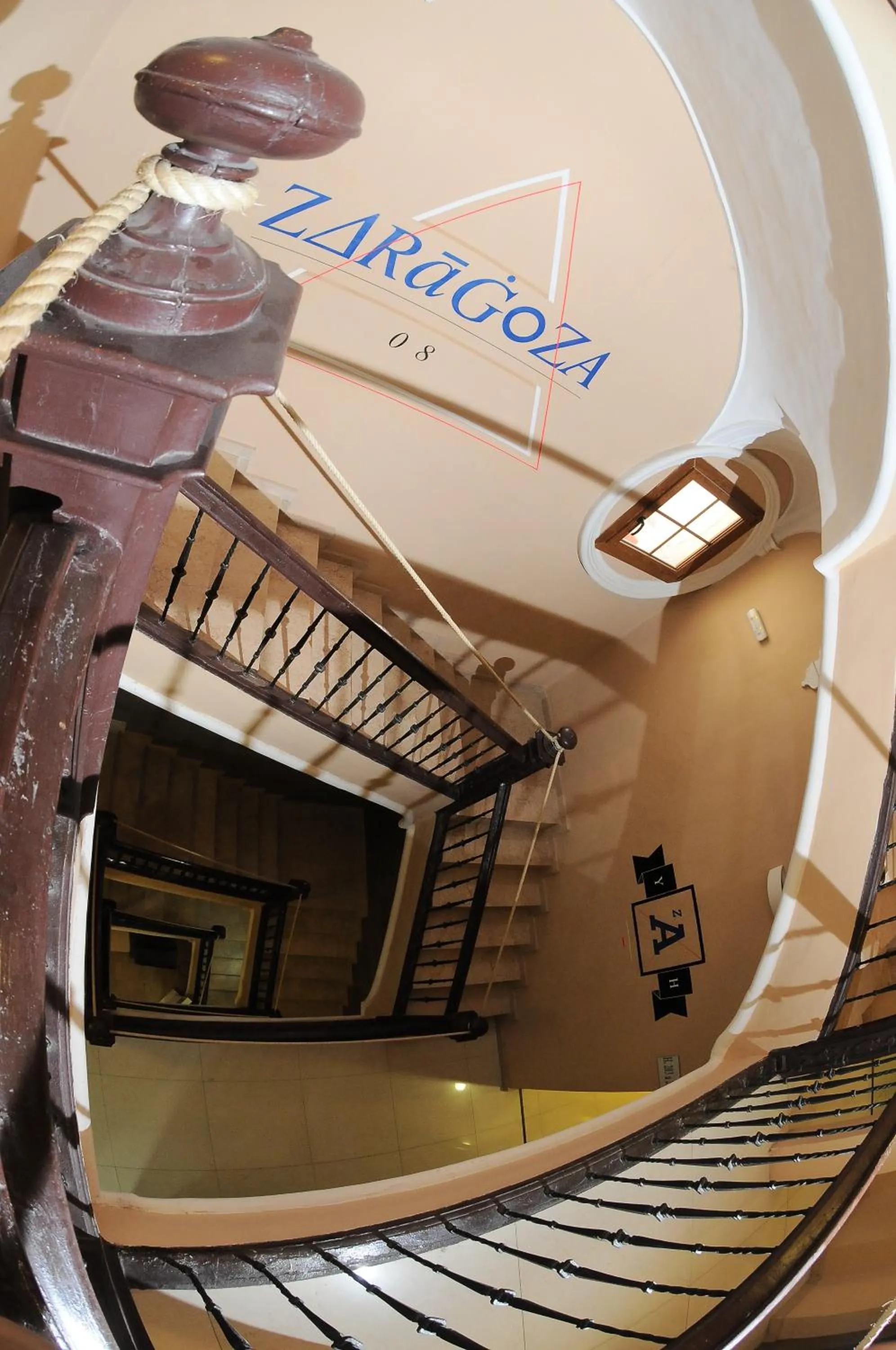 Day in Be Zaragoza Hostel