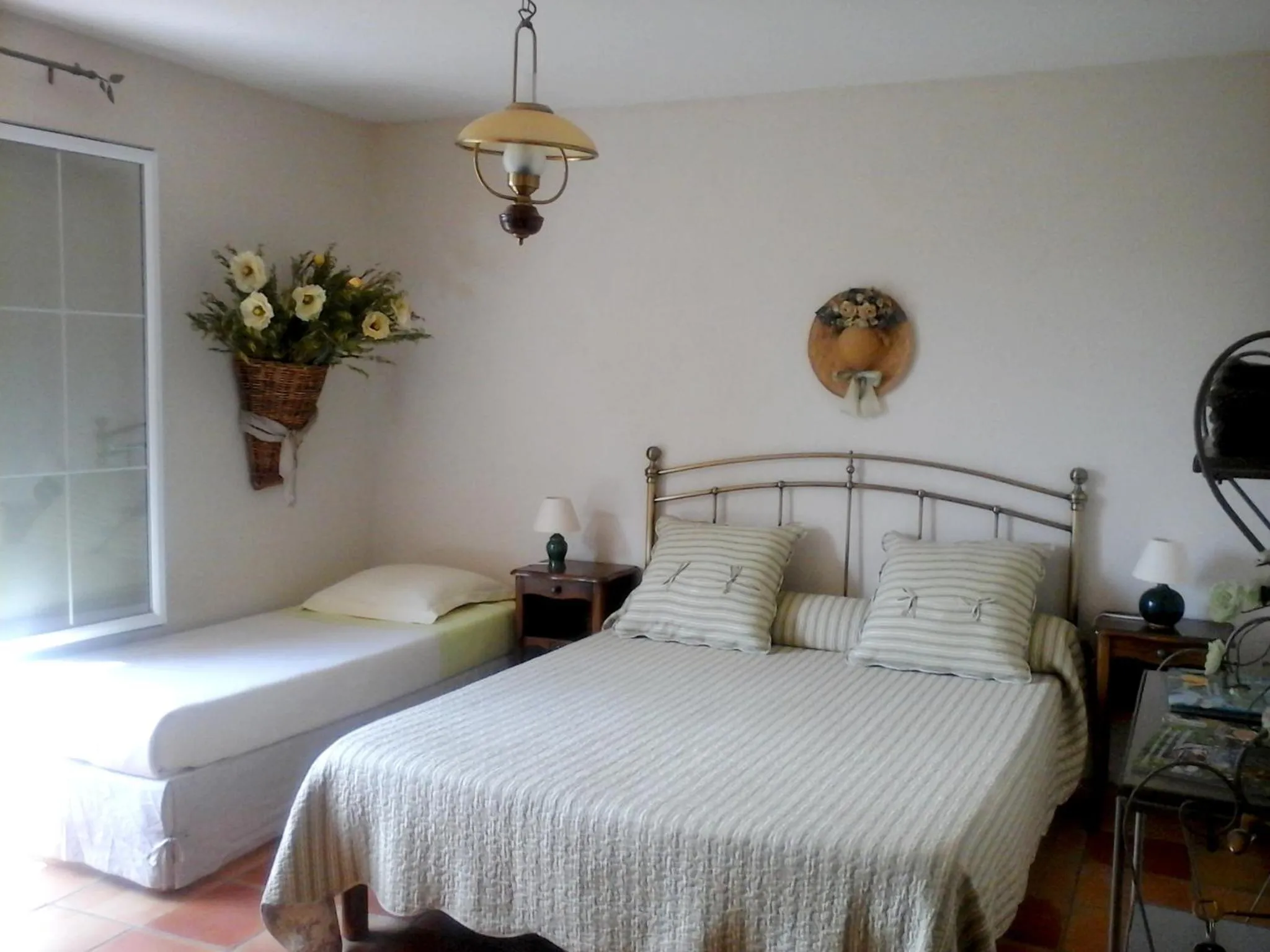 Photo of the whole room, Bed in La Maison de Campagne