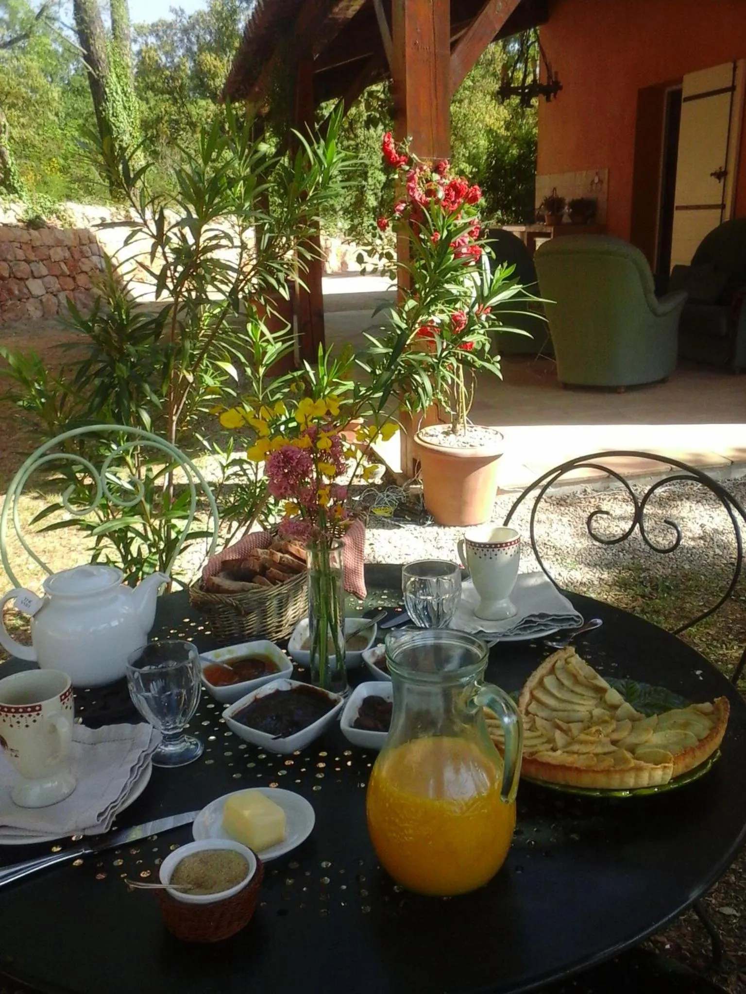 Garden in La Maison de Campagne