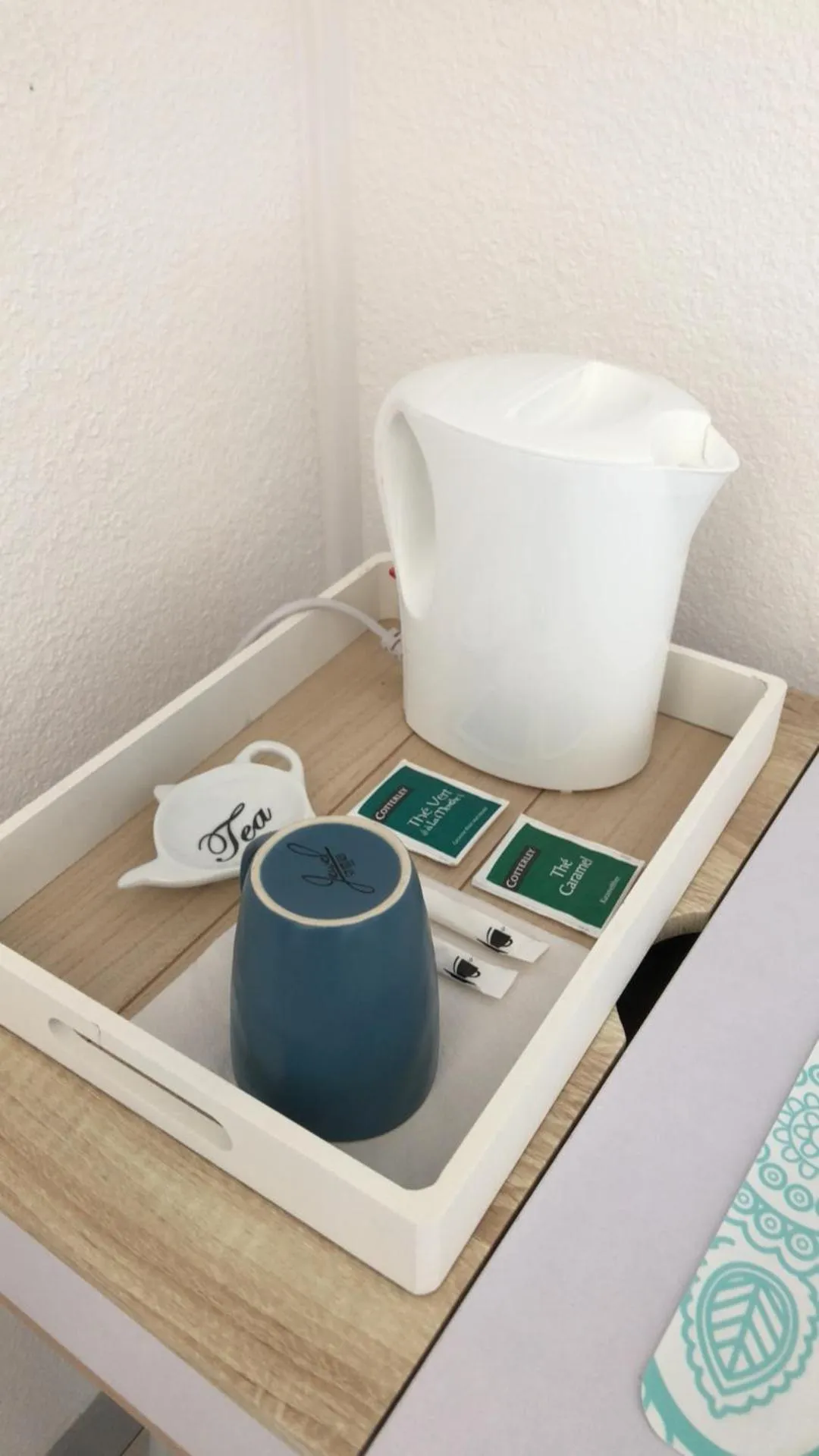 Coffee/tea facilities in Hôtel de France