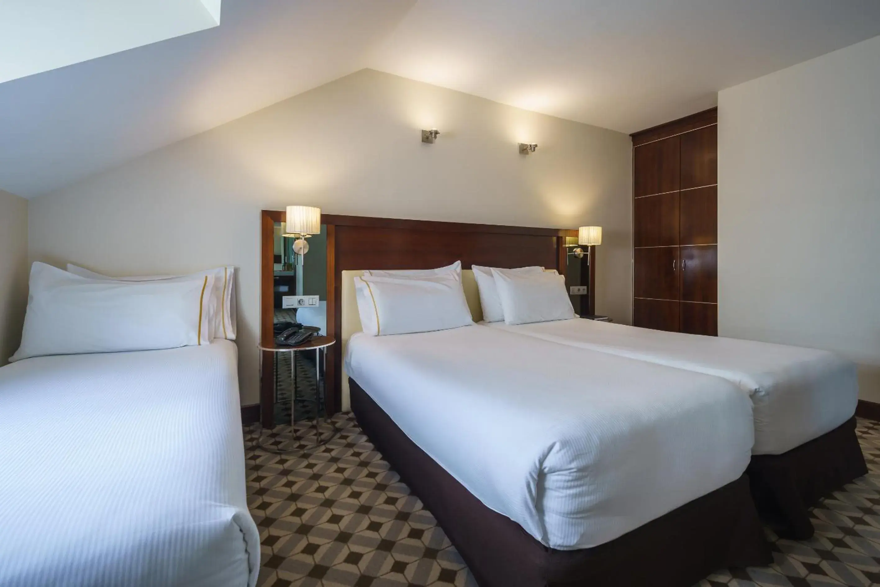 Double Room with Extra Bed in Eurostars Gran Via Double Room with Extra Bed in Eurostars Gran Via