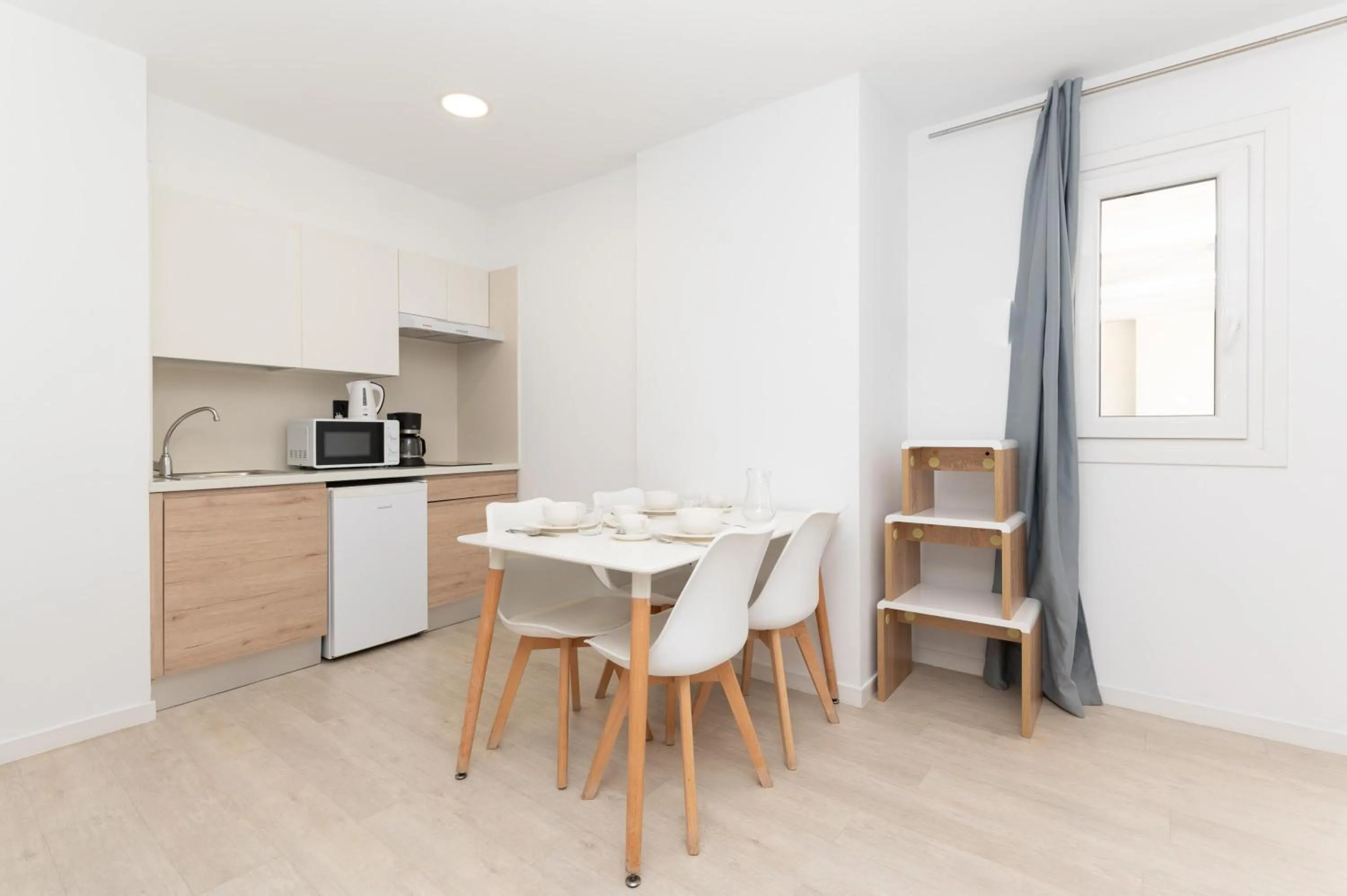 Photo of the whole room in BARRANCO Chic! Apartments by ALEGRIA