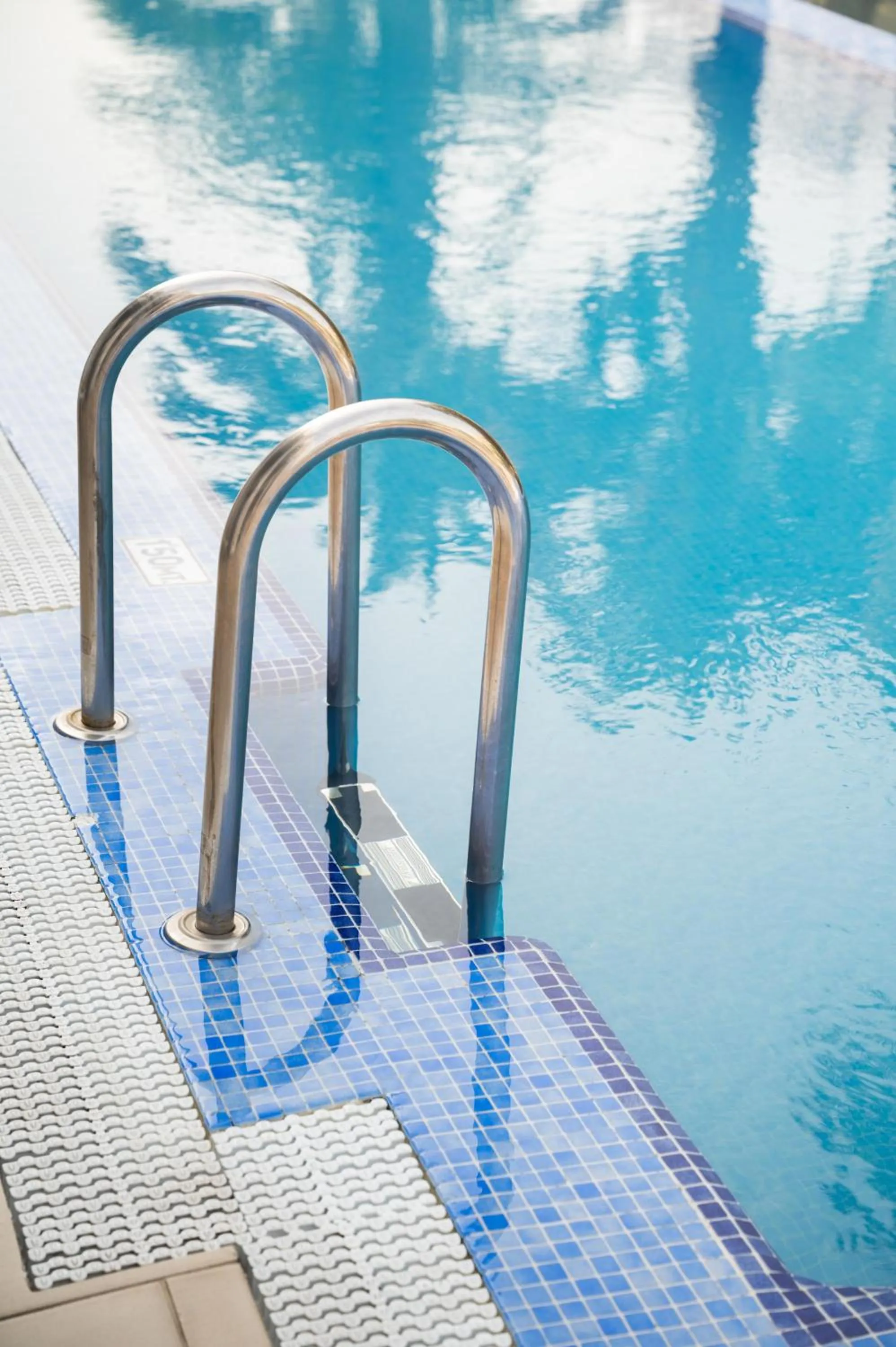 Swimming pool in BARRANCO Chic! Apartments by ALEGRIA