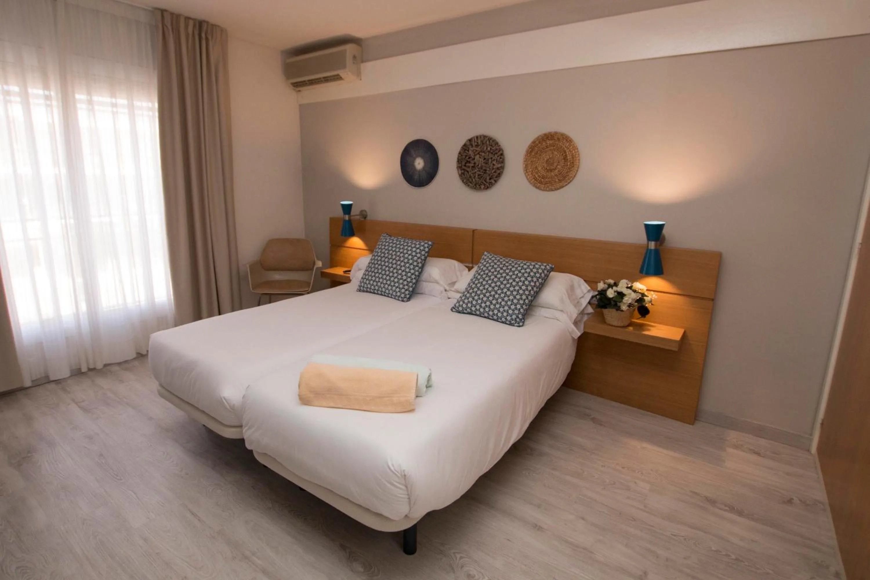 Photo of the whole room, Bed in Hotel Yola