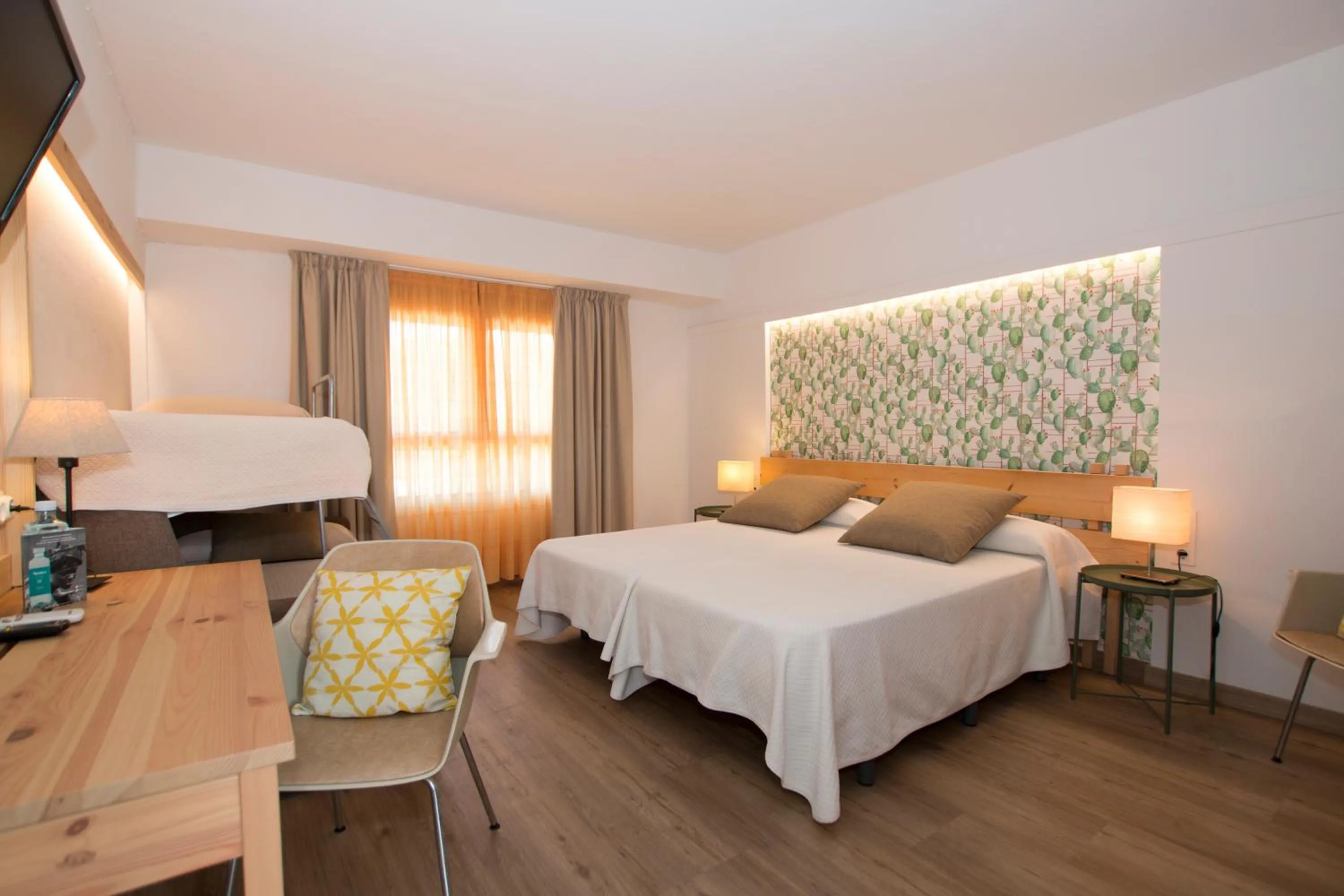 Photo of the whole room, Bed in Hotel Yola