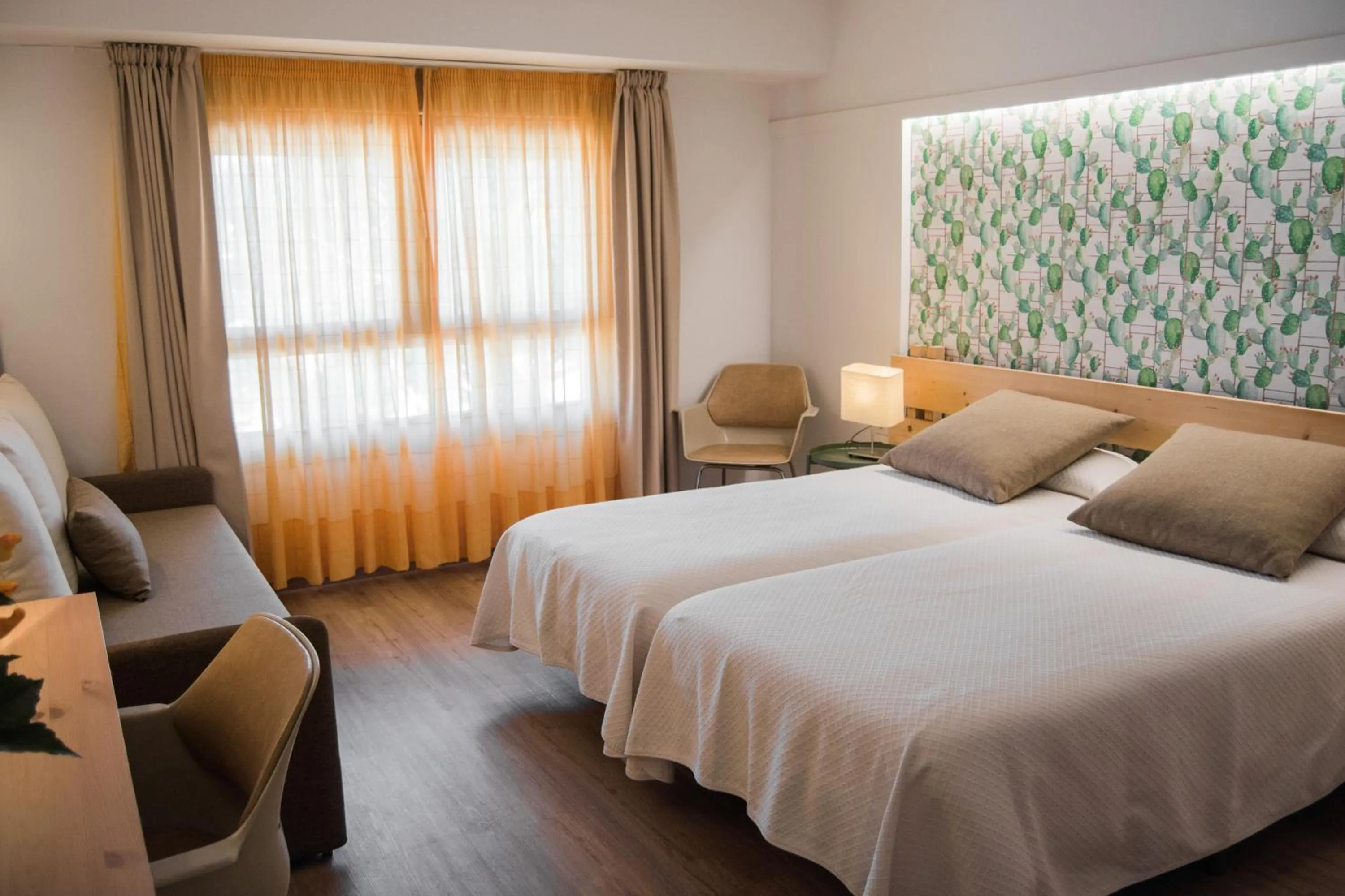 Bedroom, Bed in Hotel Yola