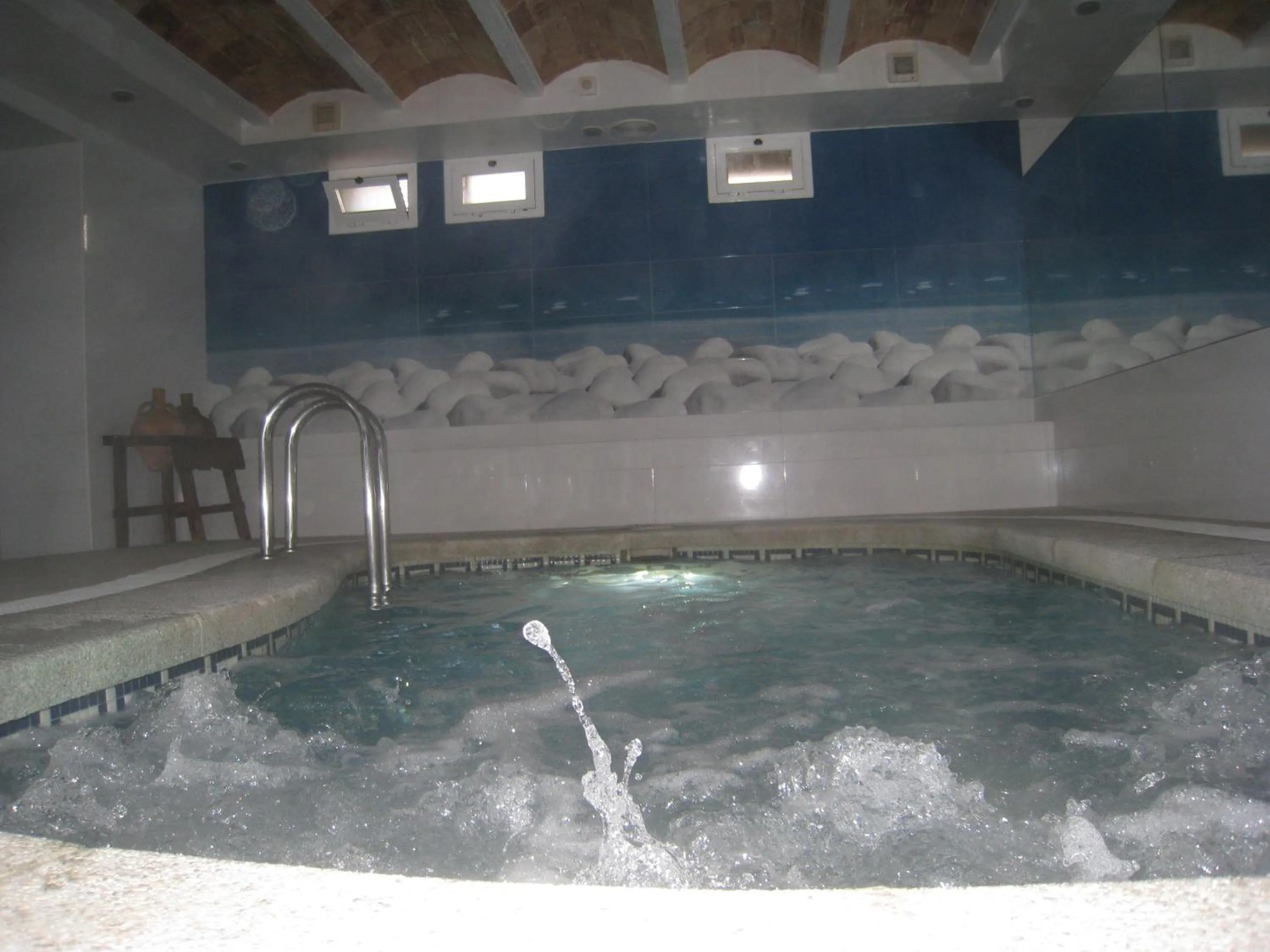 Hot Tub in Hotel Hermes