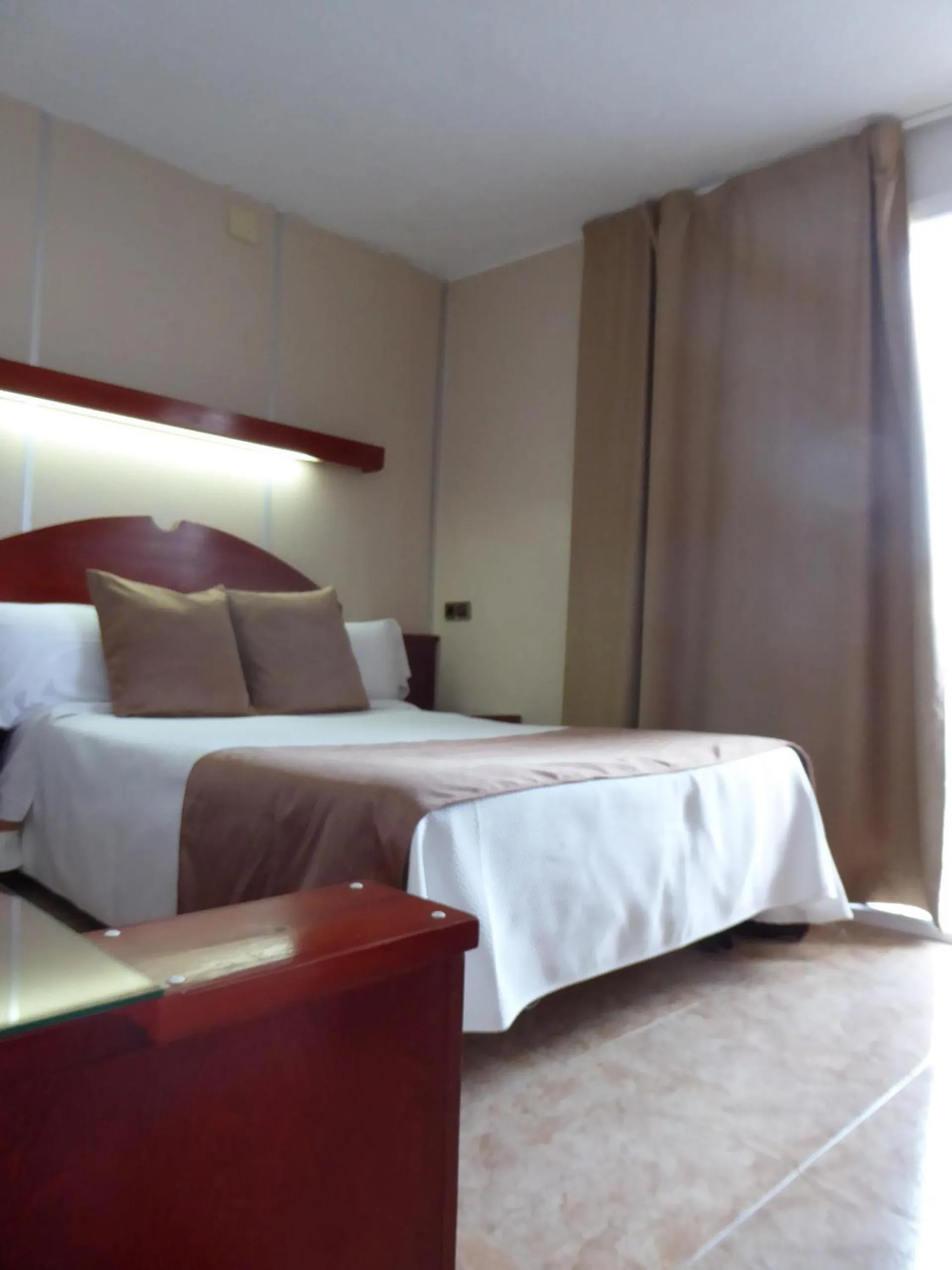 Photo of the whole room, Bed in Hotel Hermes