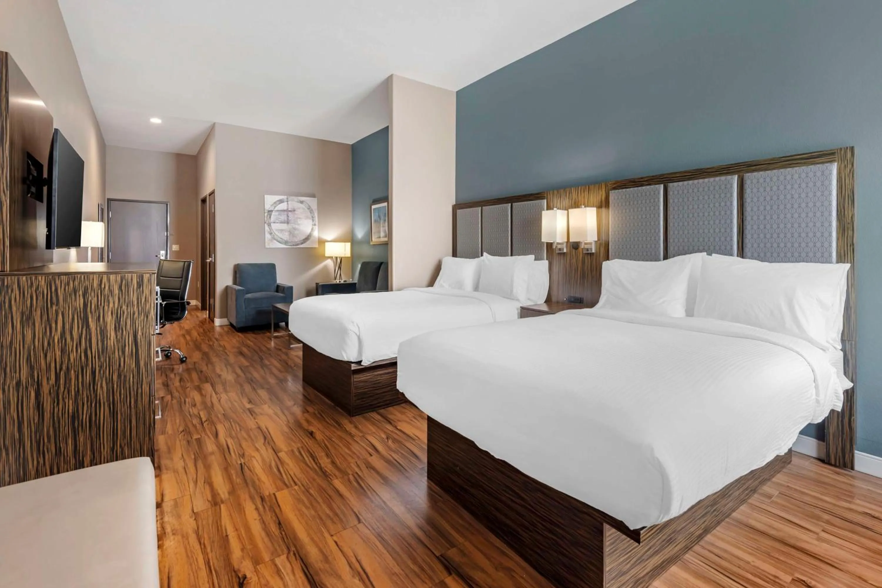 Photo of the whole room, Bed in Best Western Plus Pflugerville Inn & Suites