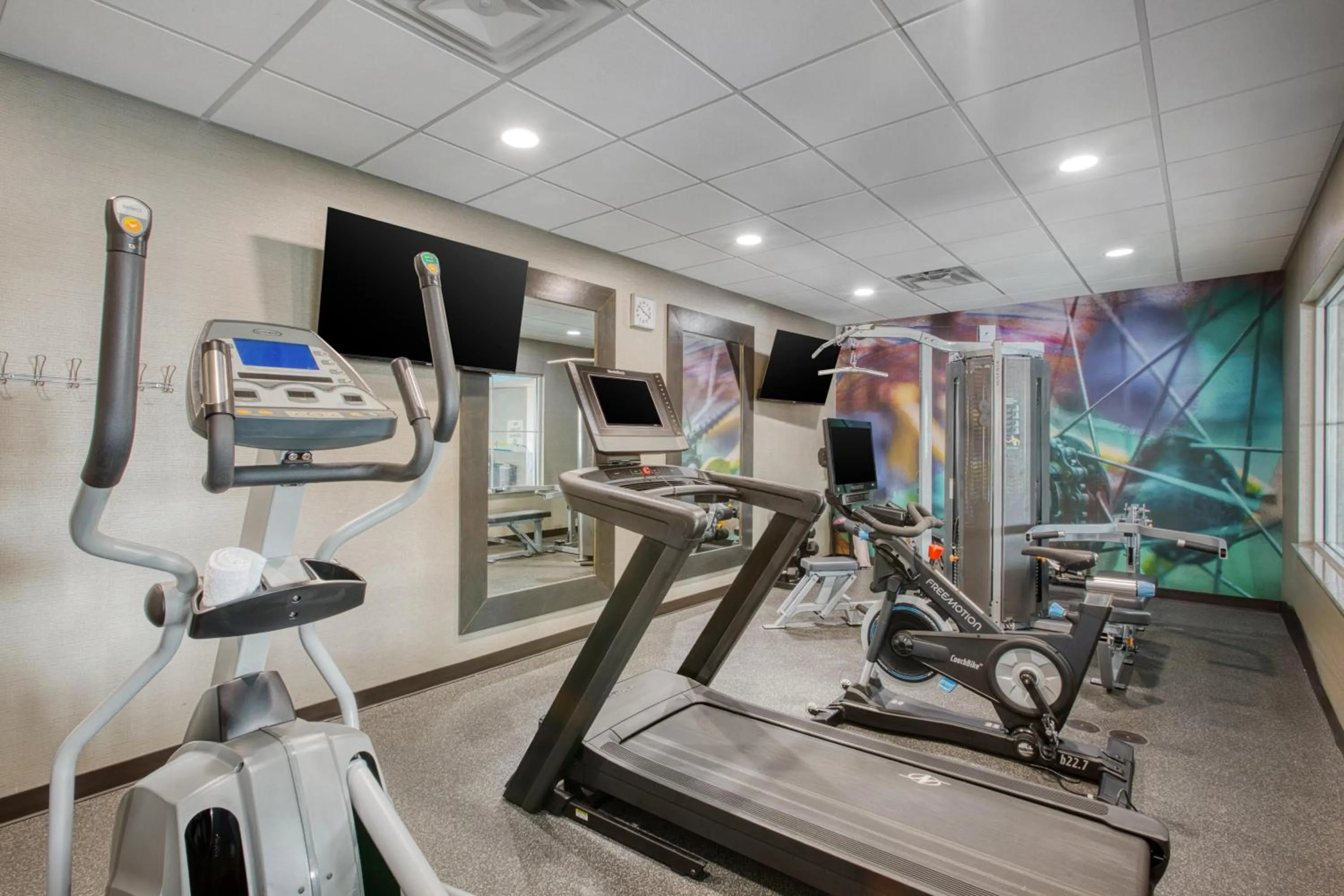 Fitness centre/facilities in Best Western Plus Tech Medical Center Inn
