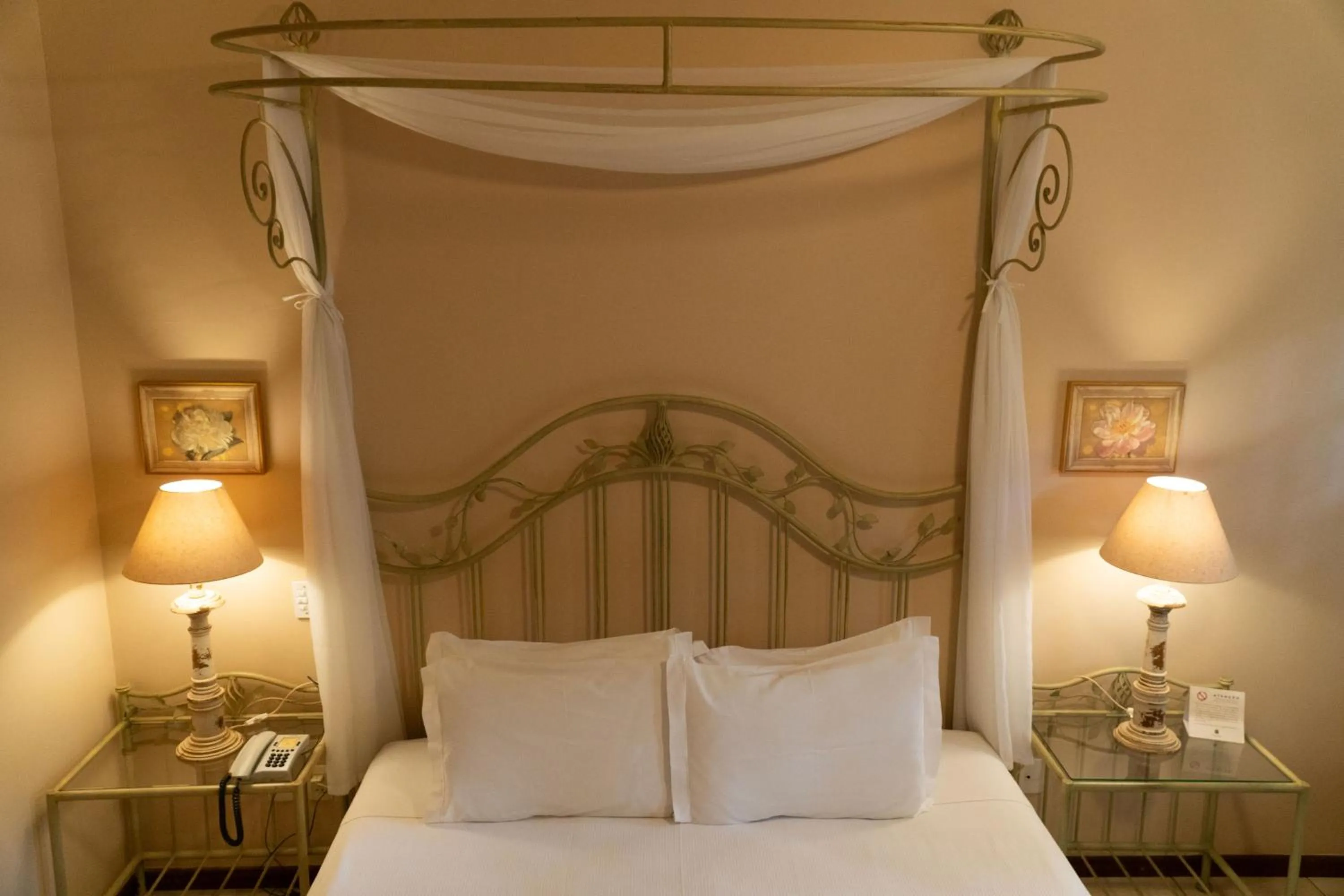 Decorative detail, Bed in Vila Real Hotel
