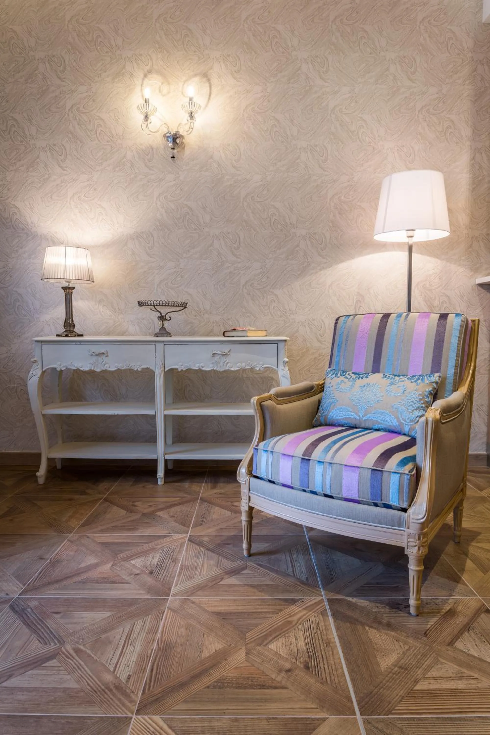 Living room in Hôtel Le Rive Droite & SPA