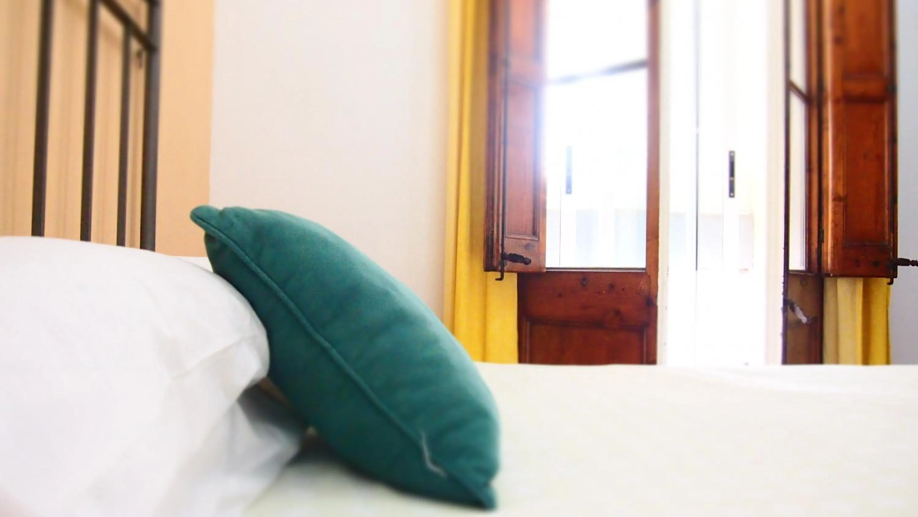 Day, Bed in Privat Hotel Liberty Sitges