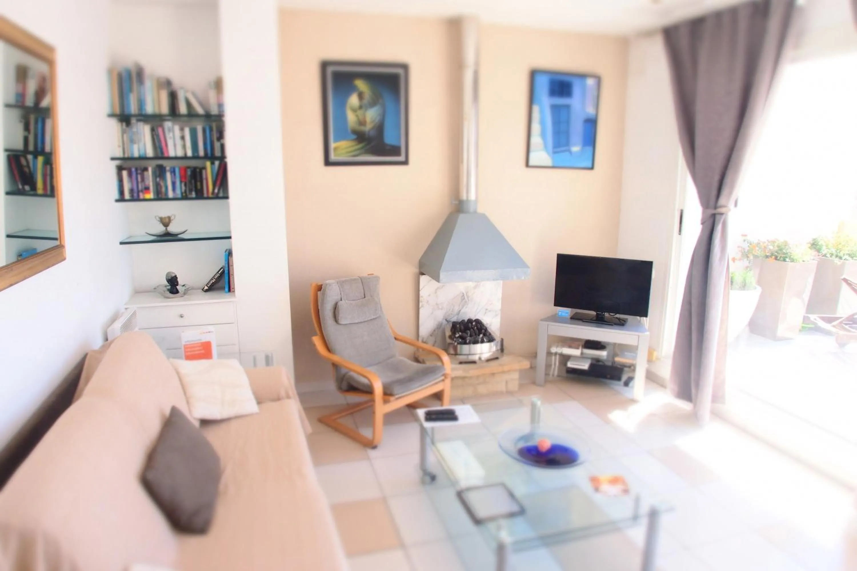 TV and multimedia in Privat Hotel Liberty Sitges