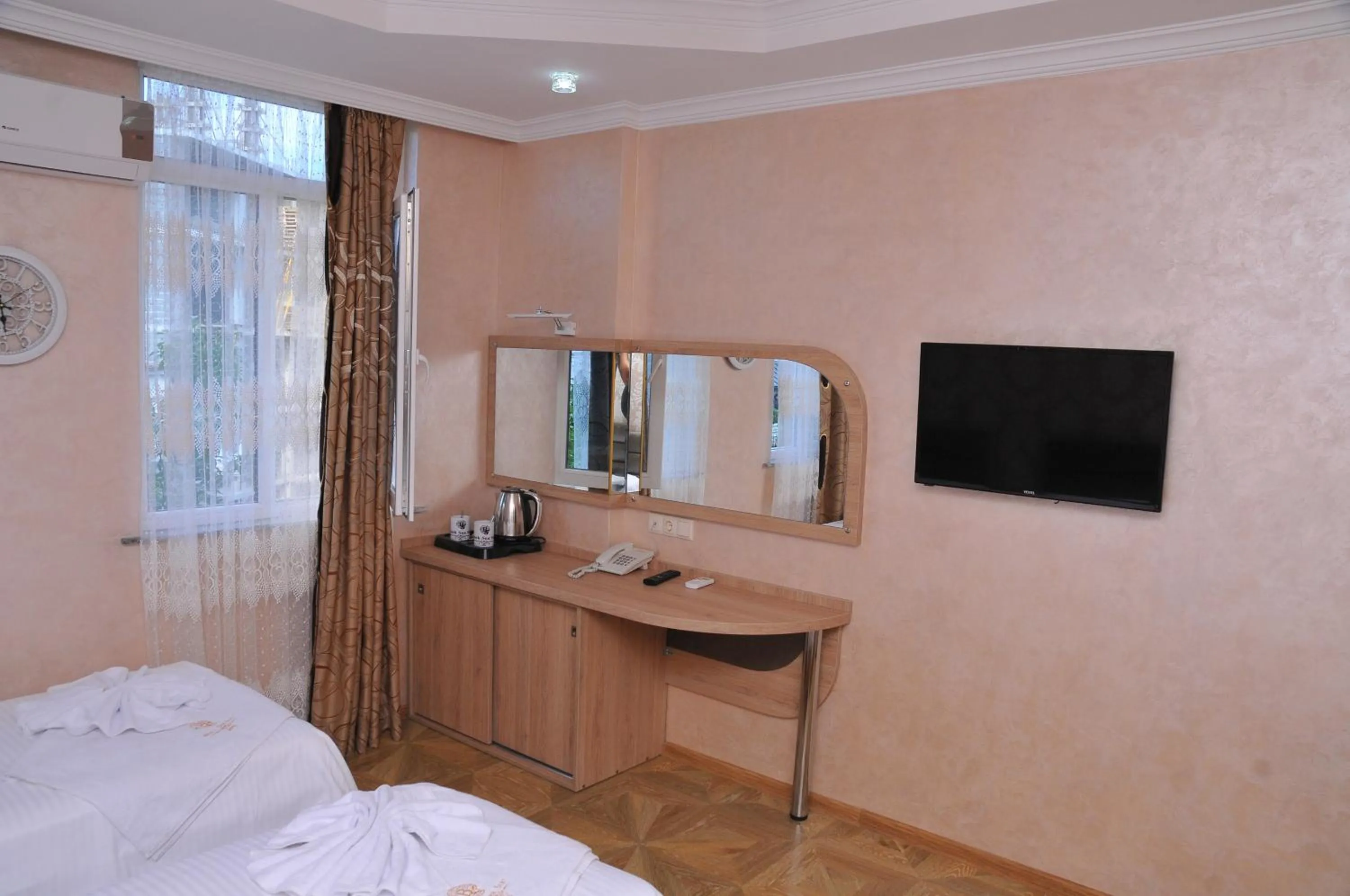 Bedroom, Bed in Black Sea Star Batumi