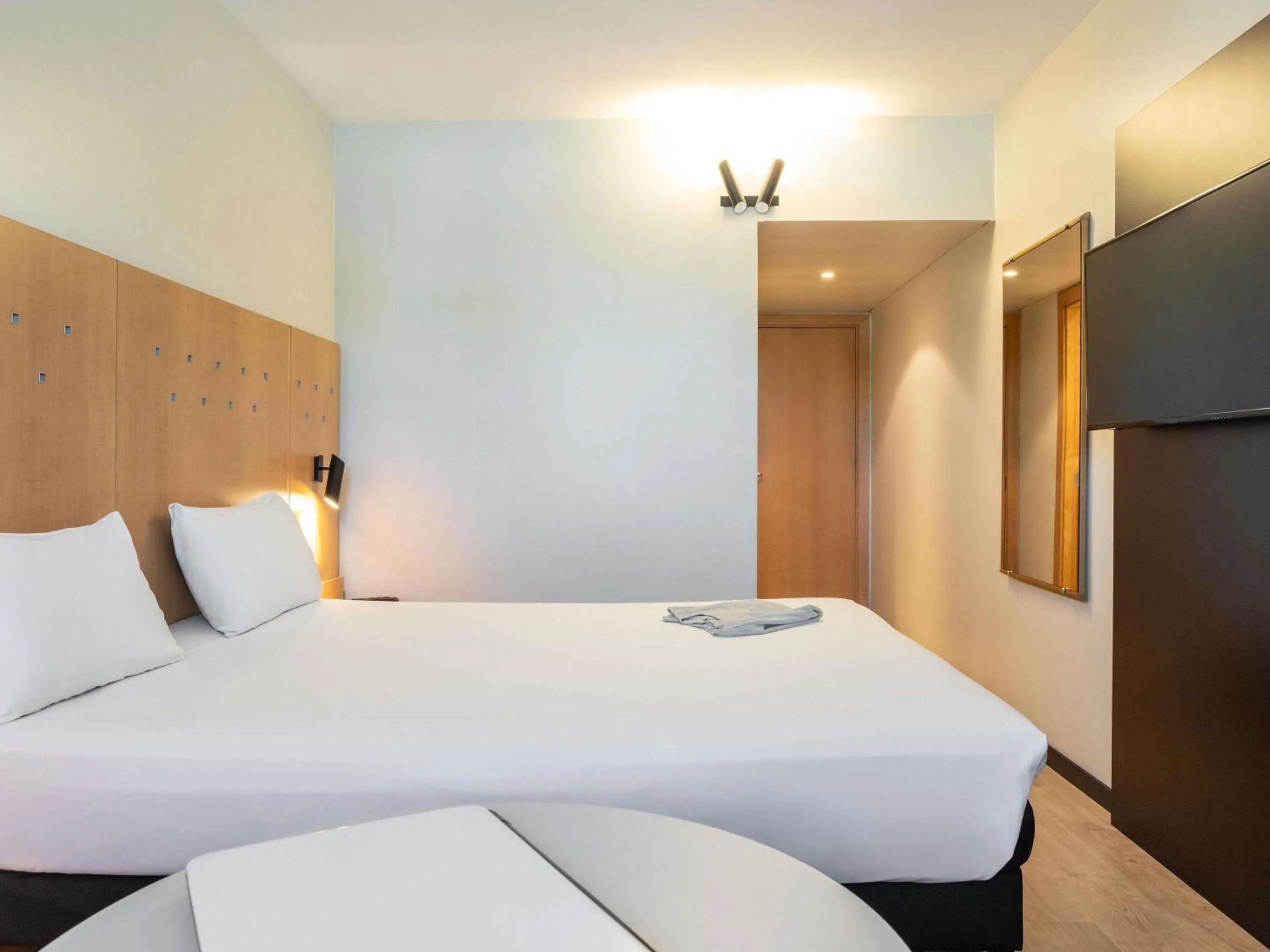 Bedroom, Bed in Ibis Alcala de Henares La Garena