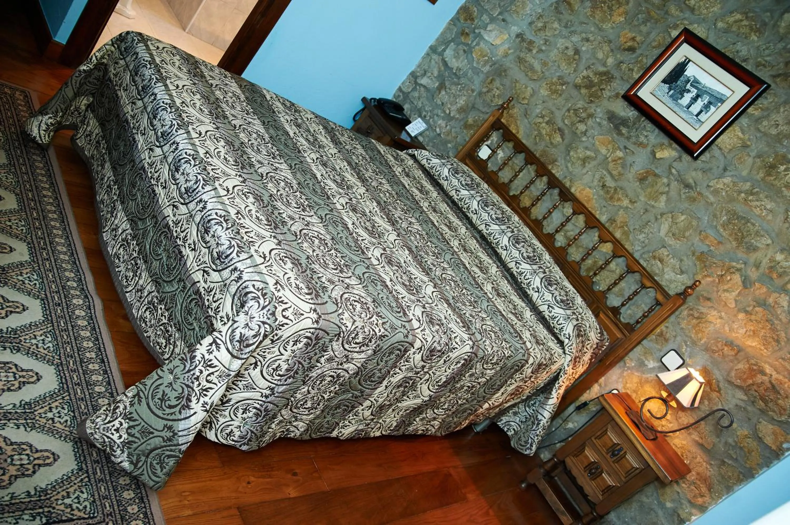 Photo of the whole room in Hotel Los Angeles