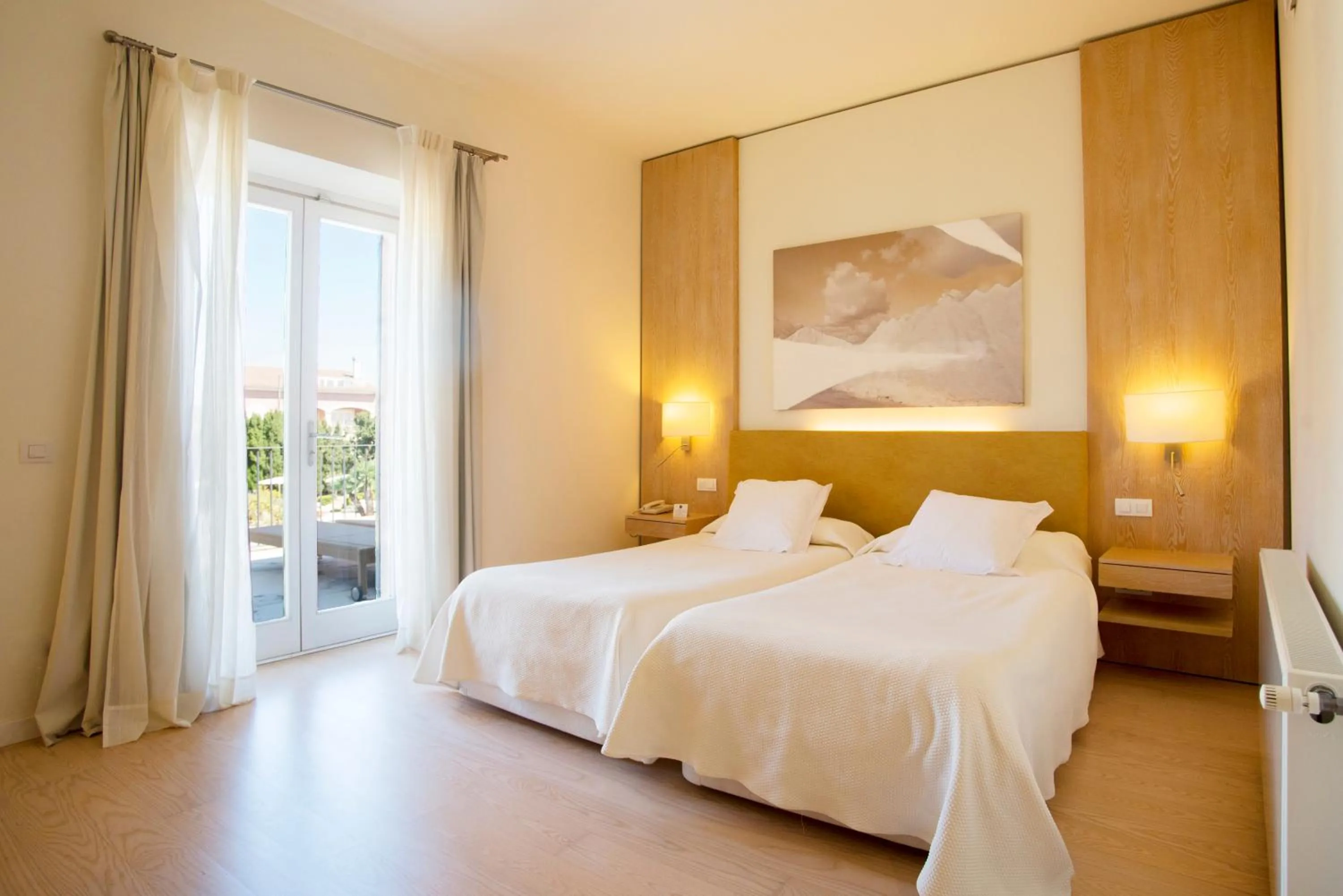 Bedroom, Bed in Hotel Ca'n Bonico