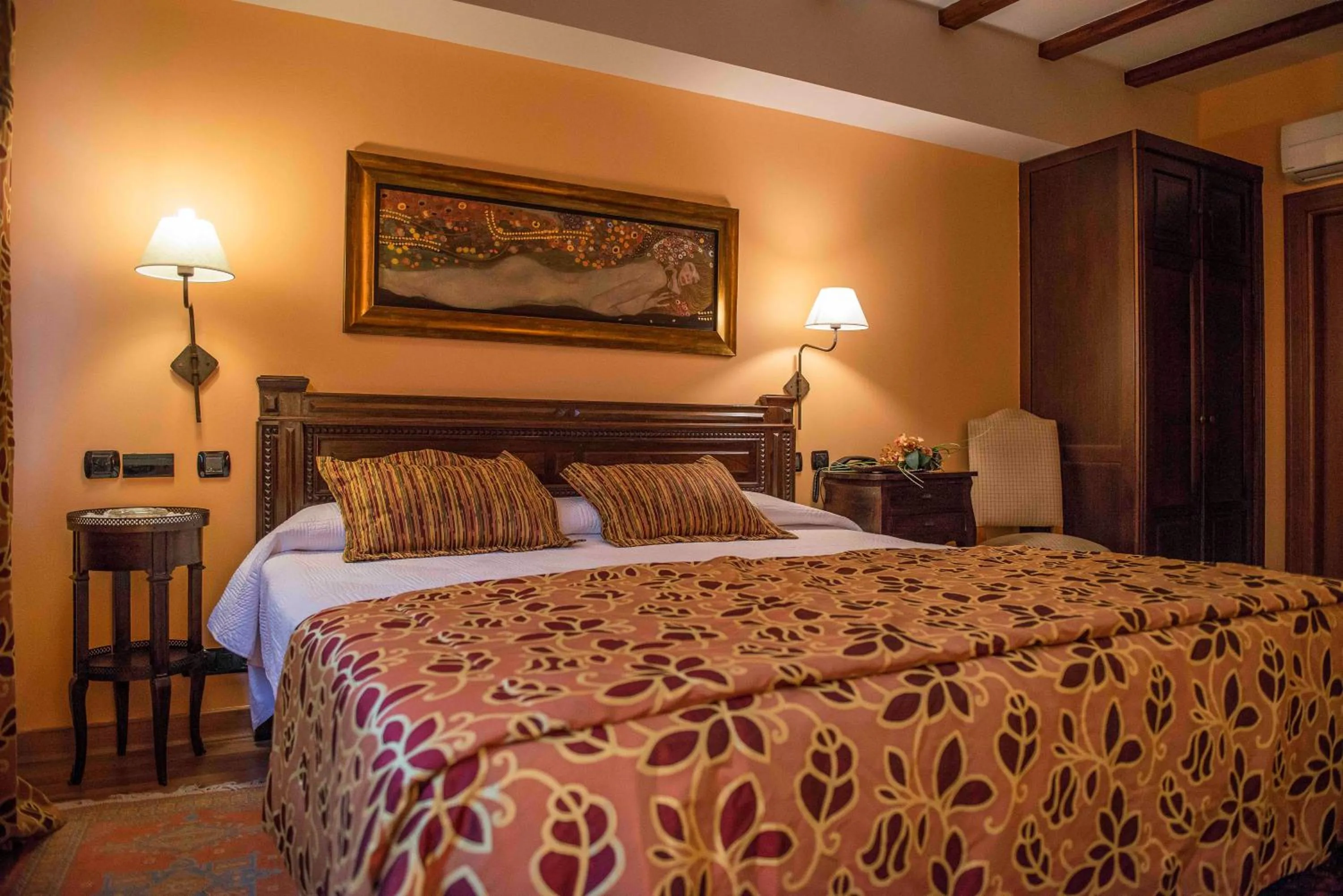 Photo of the whole room in Hotel Castillo El Collado