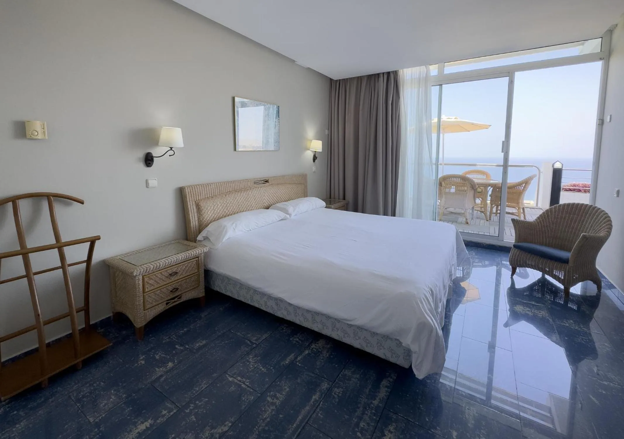 Bed in Holiday Club Jardin Amadores