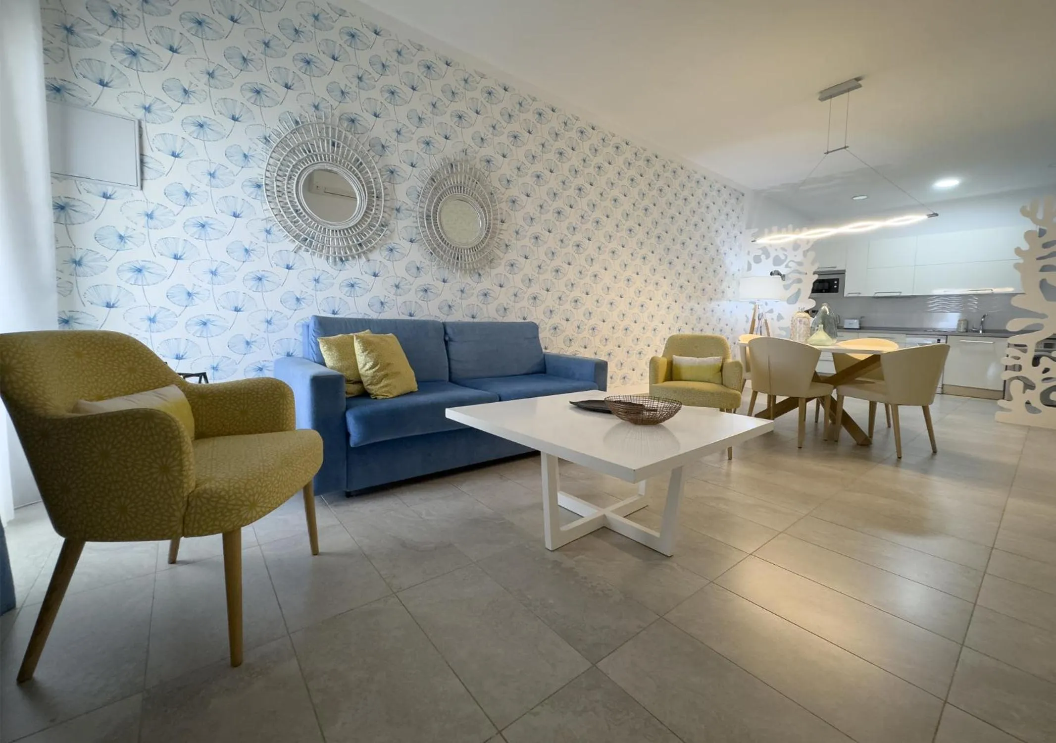 Communal lounge/ TV room in Holiday Club Jardin Amadores