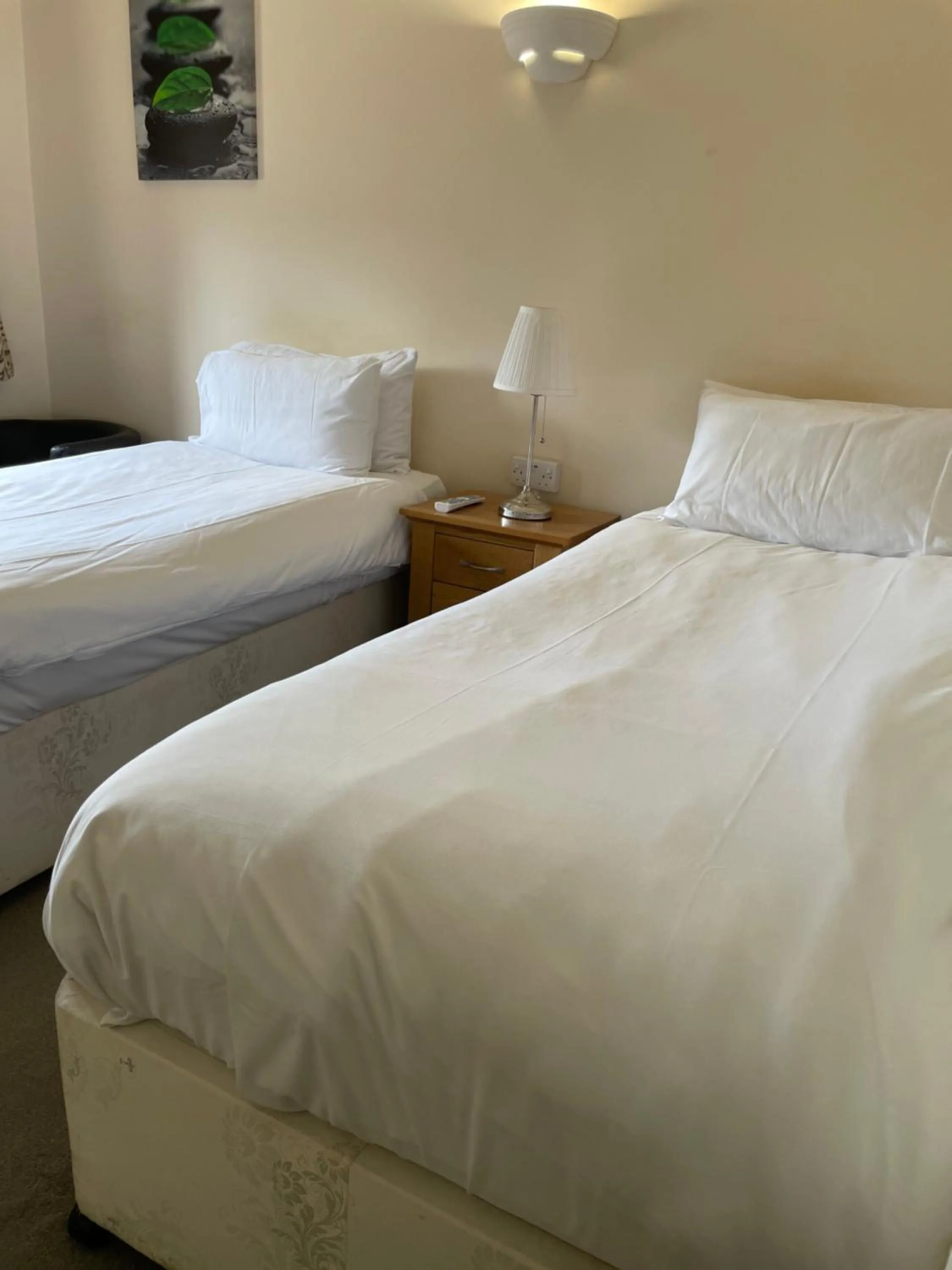 Bedroom, Bed in Bridge Farm Guesthouse rooms