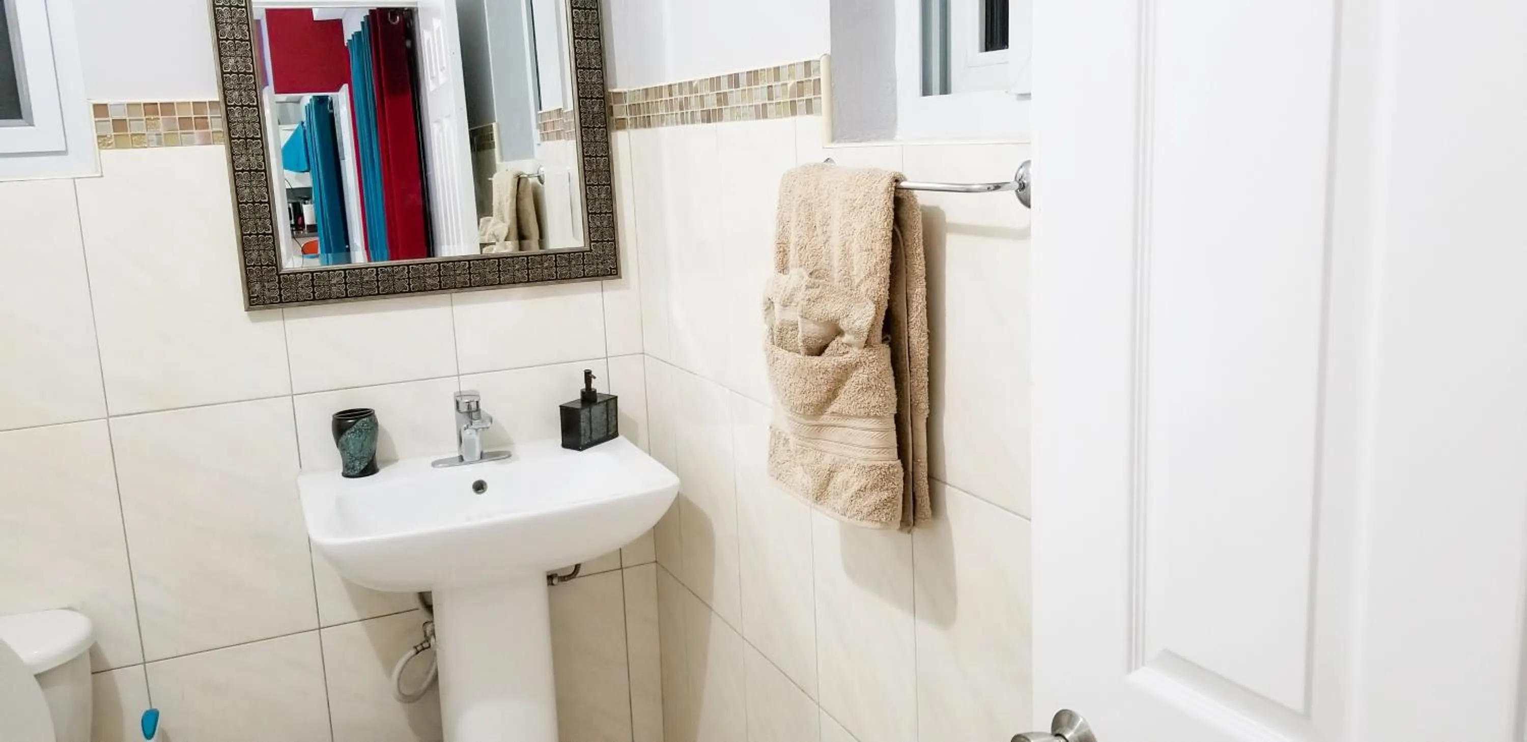 Shower in Casa Tamar Guest Apartment