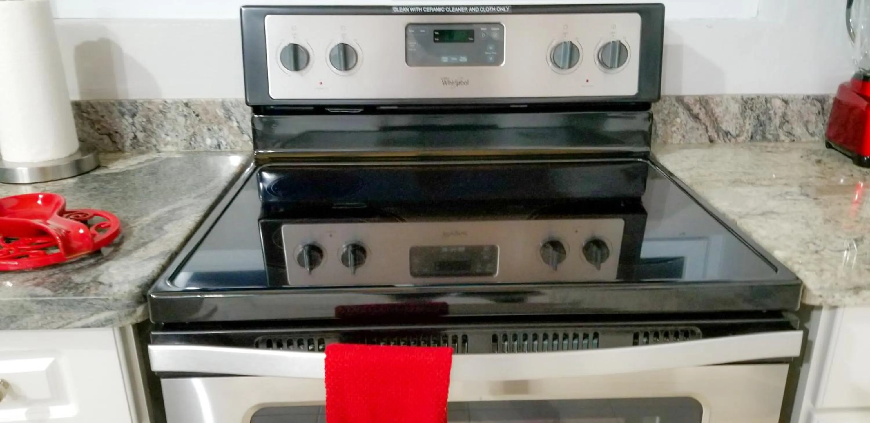 Kitchen or kitchenette in Casa Tamar Guest Apartment