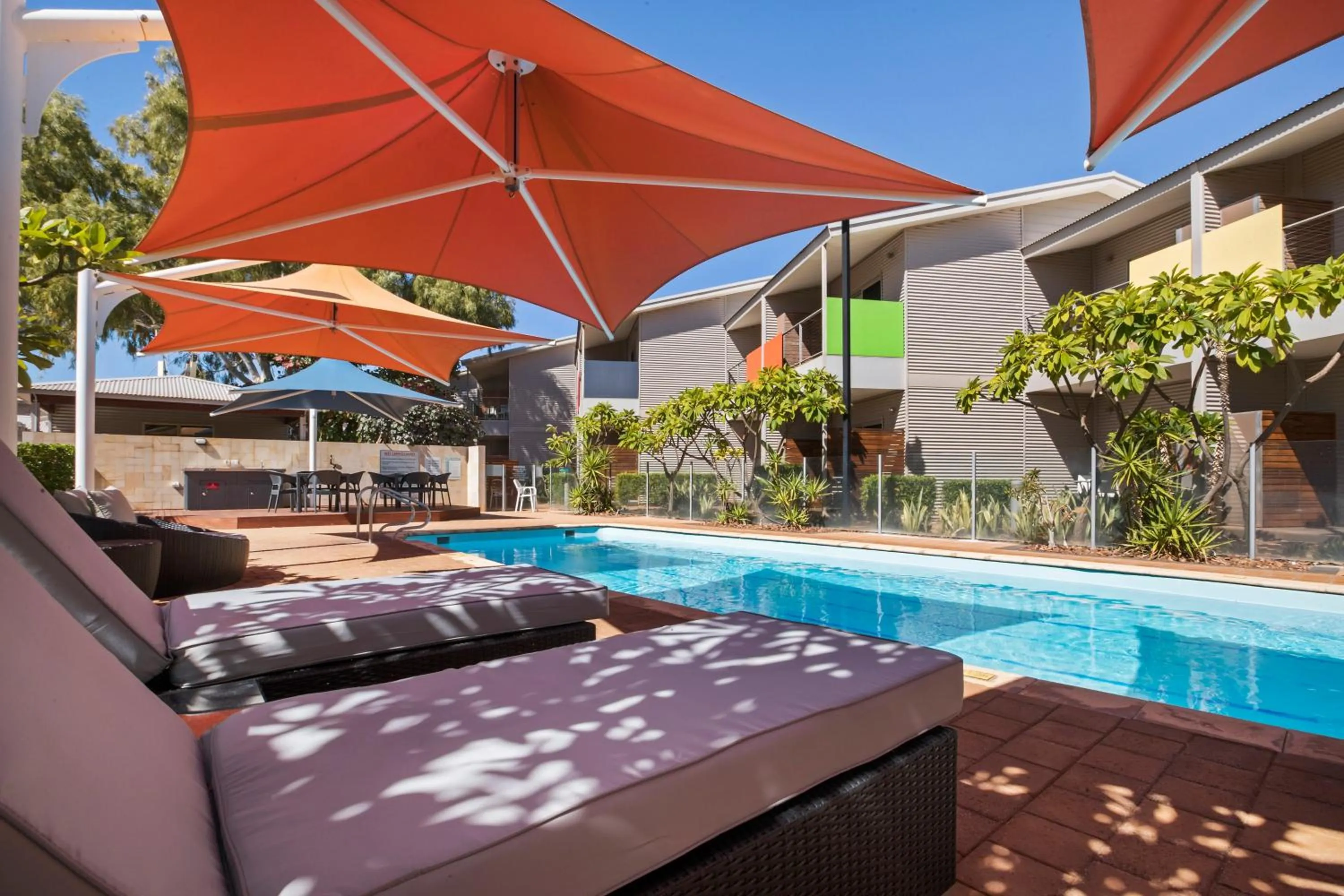 Swimming pool in Onslow Beach Resort