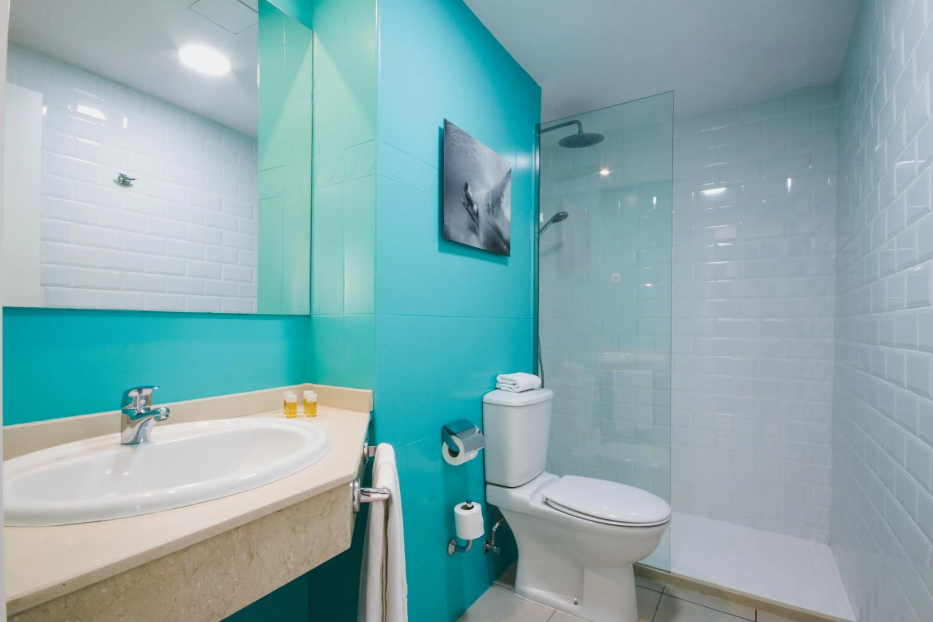 Shower in Atlantic Garden Beach Mate